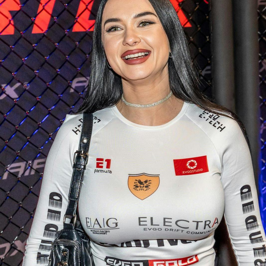 Irina Olsen er flyttet hjem til sin mor i Nivå med børnene og overvejer nu at tage navneforandring.