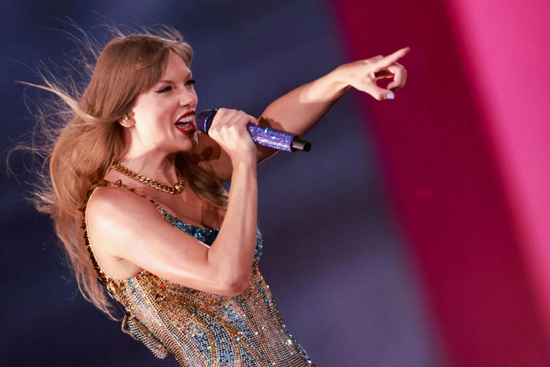 (FILES) US singer-songwriter Taylor Swift performs du