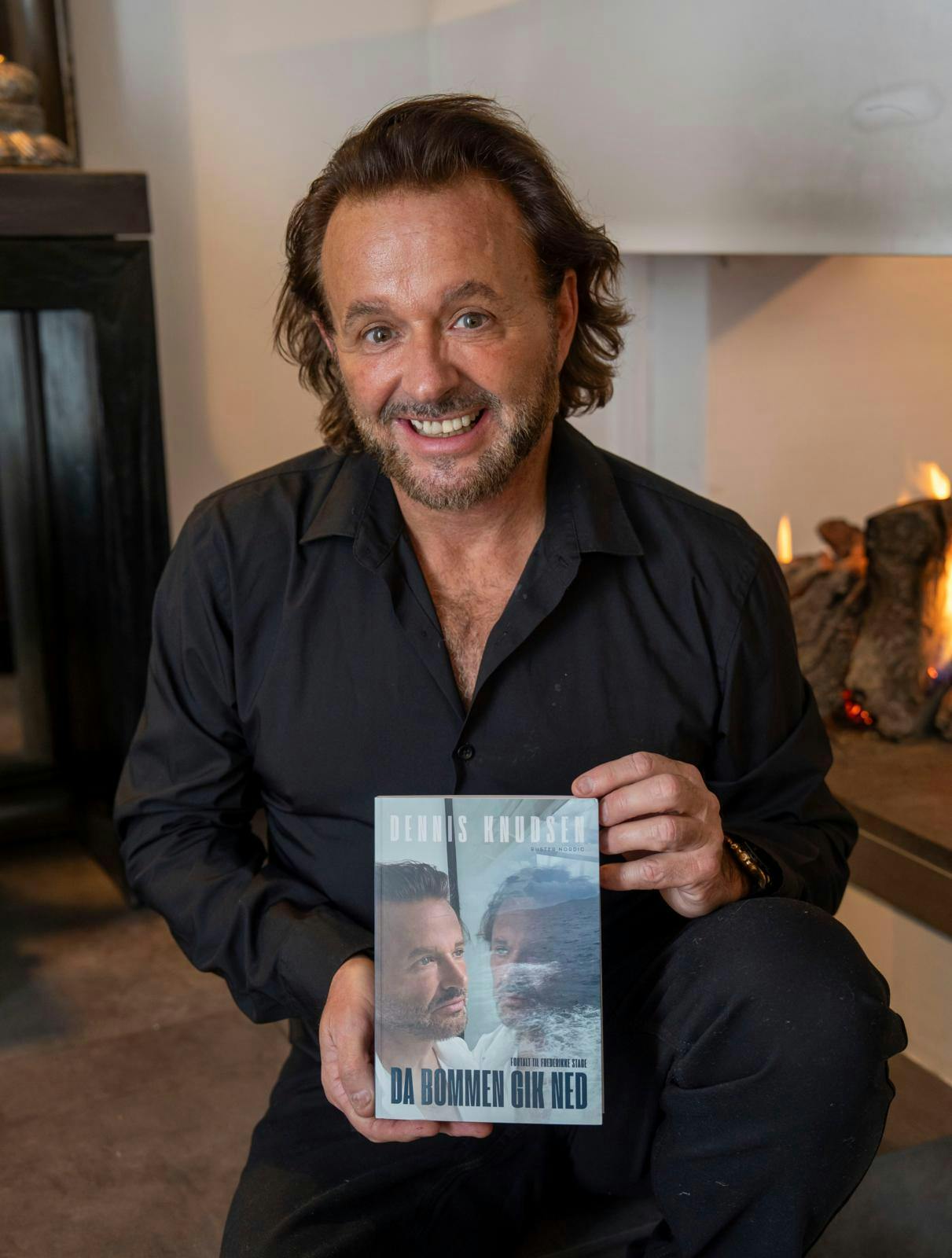 Dennis havde et travlt 2025, der sluttede med udgivelsen af hans selvbiografiske bog "Da bommen gik ned".