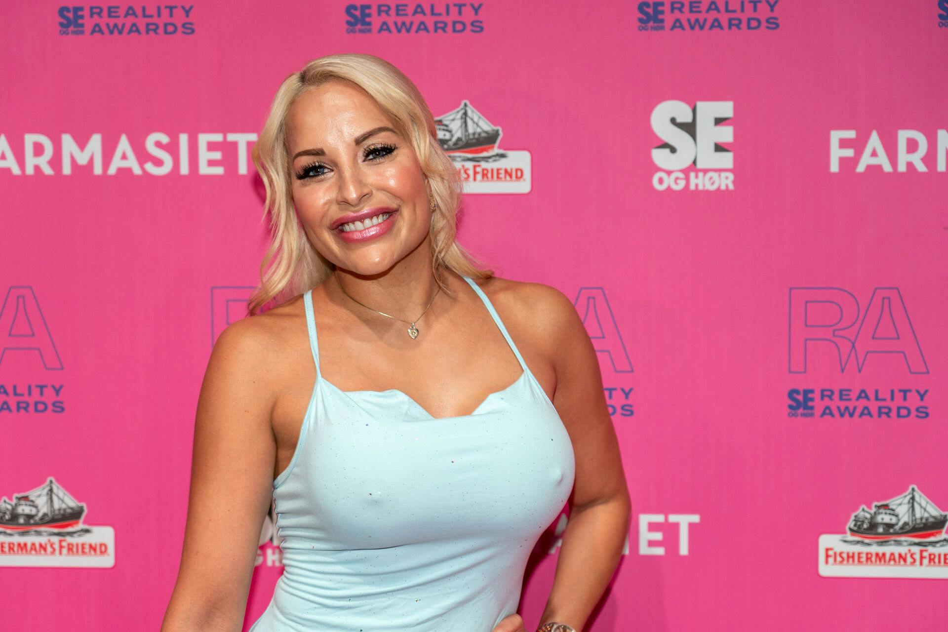 Oslo 20250921. Linni Meister på vei inn til utdelingen av Se og Hørs Reality Awards på Ambassaden i Oslo søndag kveld. Foto: Thomas Fure / NTB