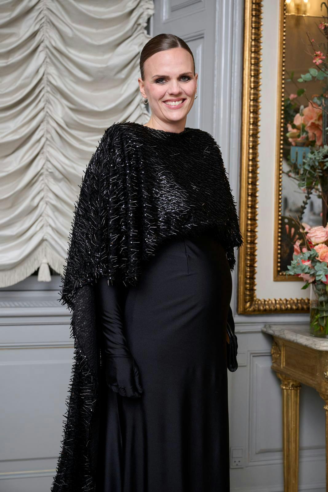 Caroline Stage har det godt efter fødslen, fortæller hun.