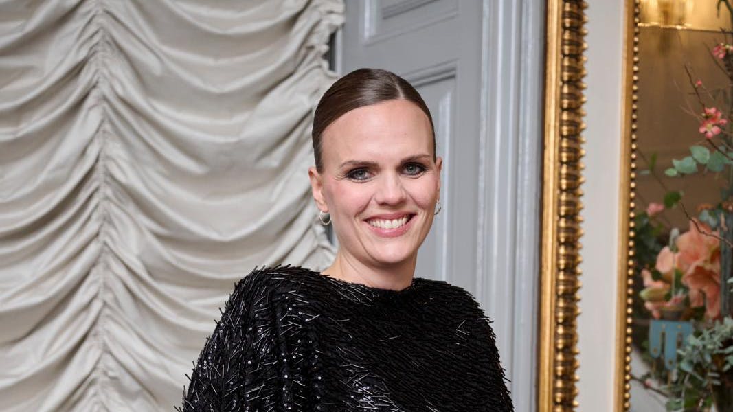 Caroline Stage har det godt efter fødslen, fortæller hun.