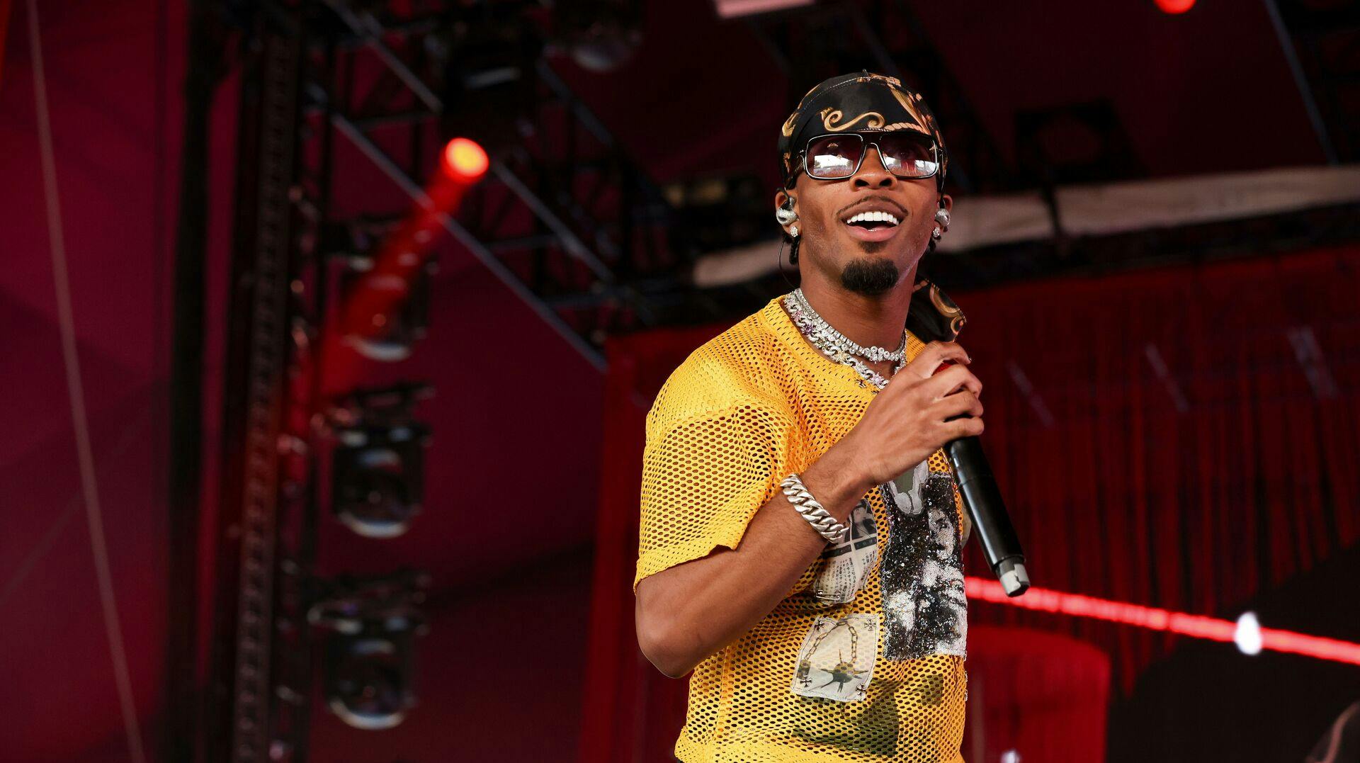 D4vd se her optræde på den kendte festival Coachella i april 2025.