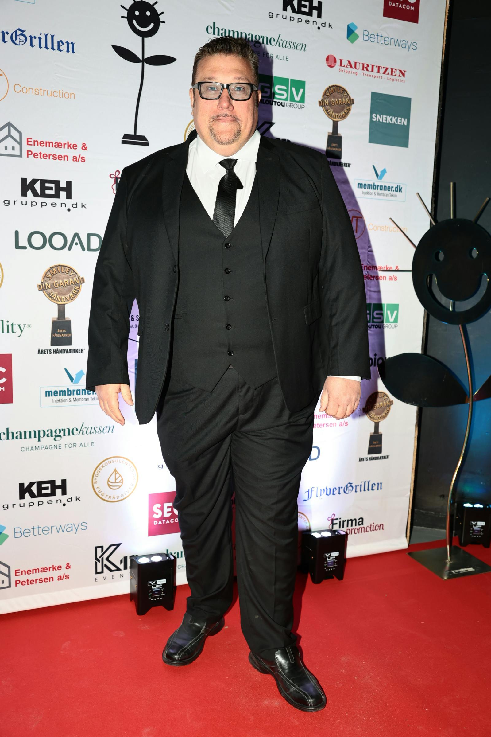 Amin Jensen takker gerne ja til igen at være vært på "Hit med sangen".