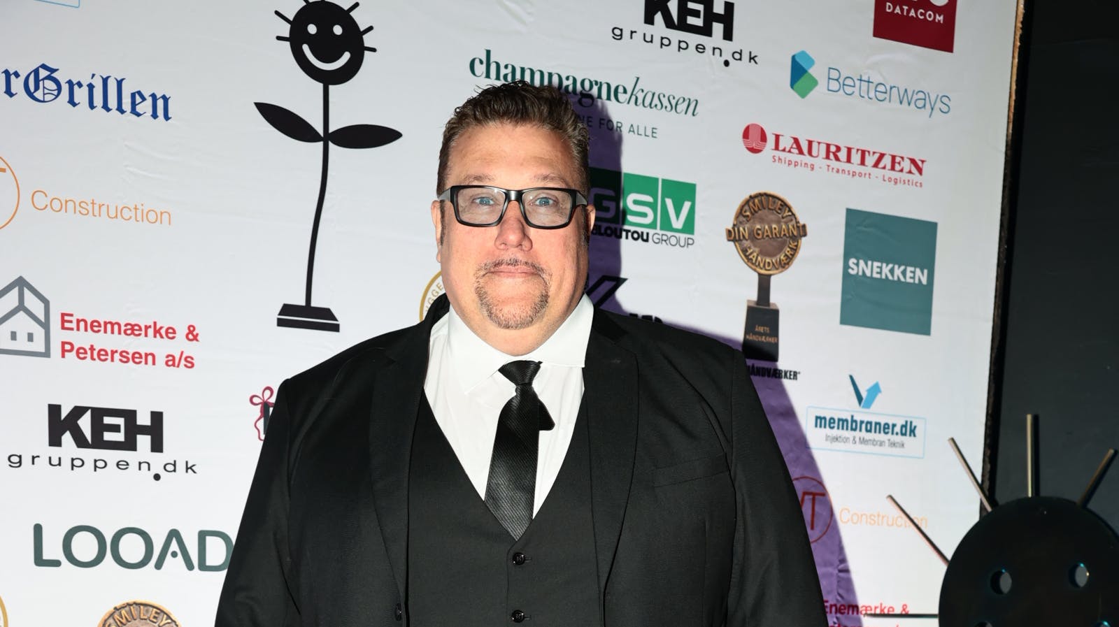 Amin Jensen takker gerne ja til igen at være vært på "Hit med sangen".