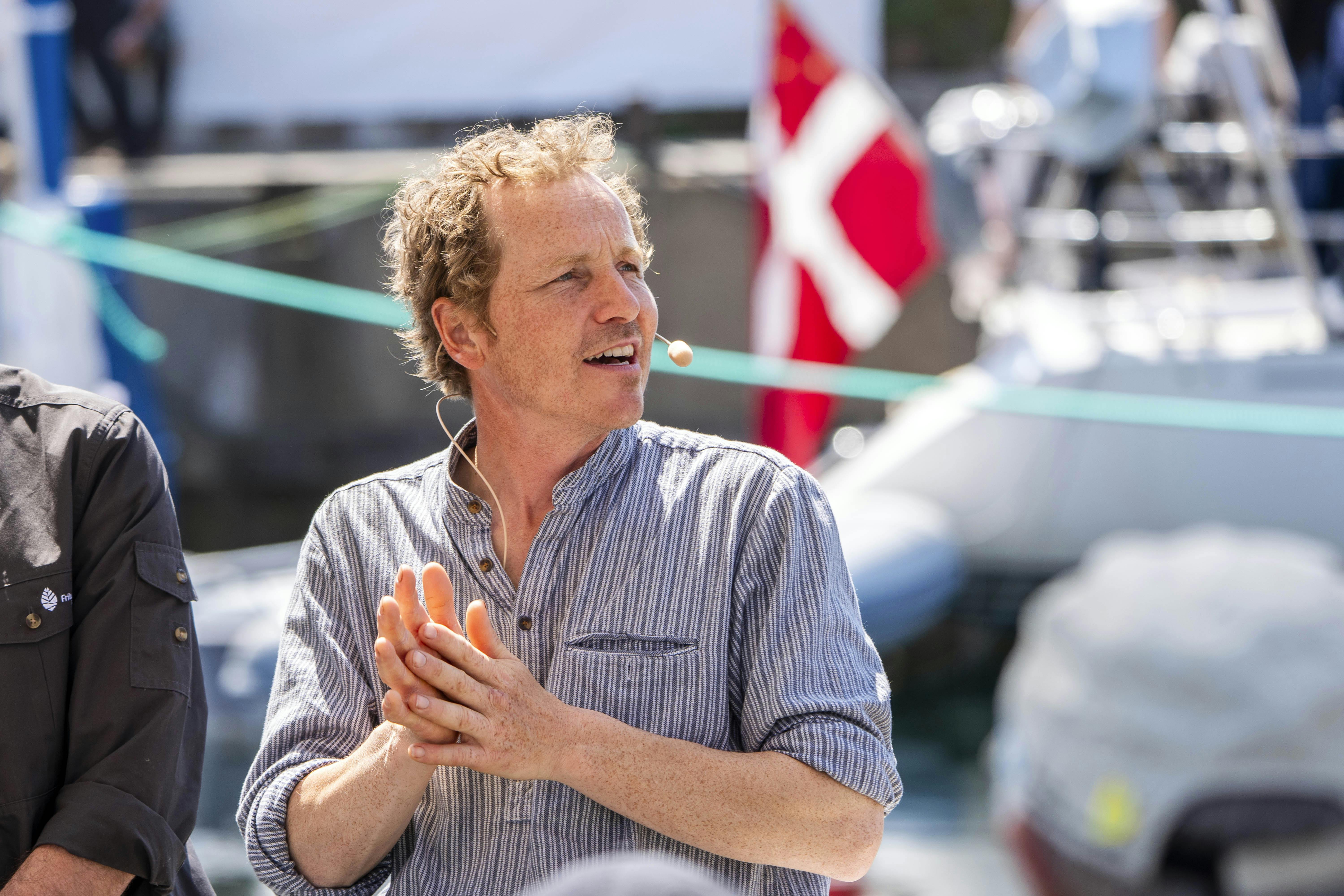 Frank Ericksen og resten af familien har måttet sige farvel til familiehunden Lillen, der gennem hele sin korte tilværelse kæmpede med dårlige nyrer.