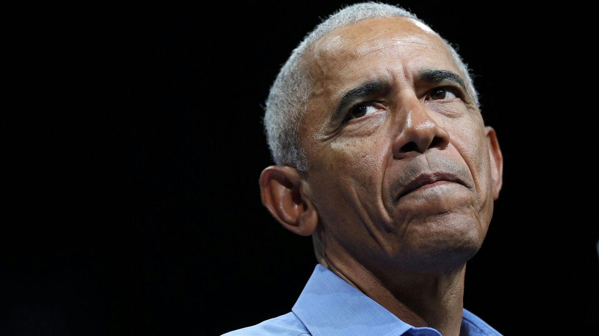 Barack Obama reagerer søndag aften dansk tid på urolighederne i Minnesota, hvor 37-årige Alex Pretti lørdag blev dræbt. 