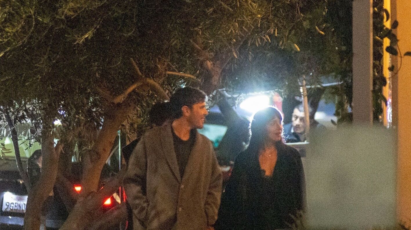 Dakota Johnson og Role Model, der egentlig hedder Tucker Pillsbury, hyggede sig sammen tidligere på ugen.