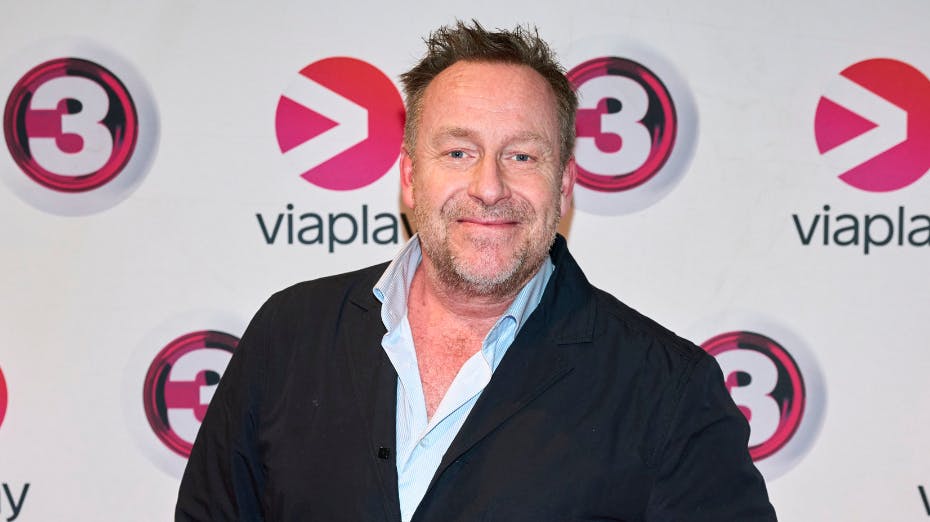 Adam Price spiller en rolle i tilblivelsen af den danske serie om dronning Margrethe.