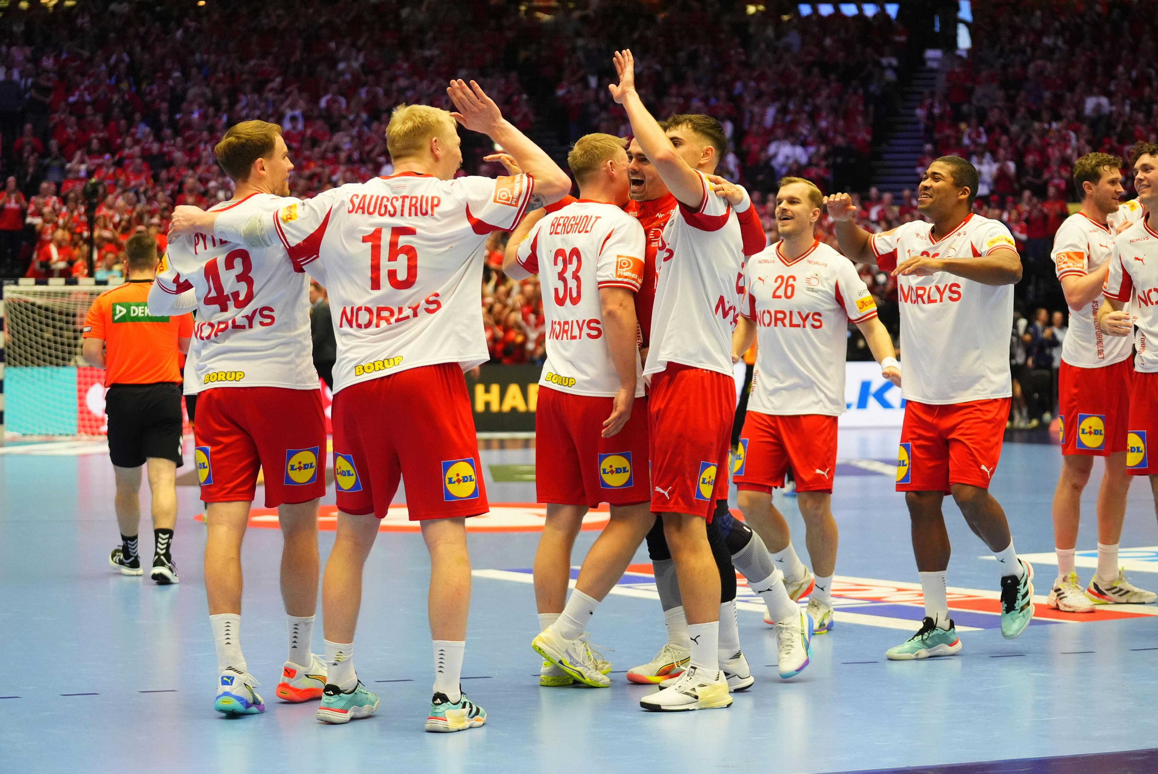 Strax:Billedet er sendt direkte fra kameraet. Derfor er det ikke billedbehandlet.