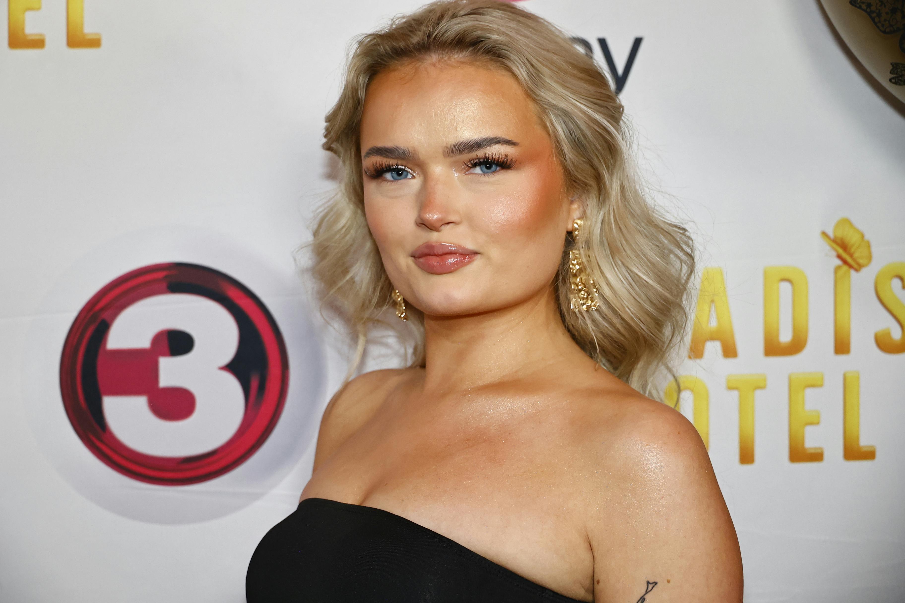 Josefine Strøm Sørensen fortryder, at hun har haft sex på "Paradise Hotel".