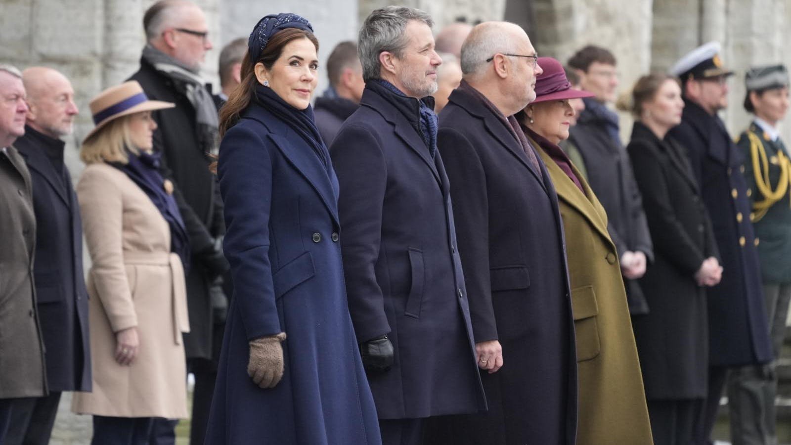 Dronning Mary og kong Frederik hyldet i Estland | SE og HØR