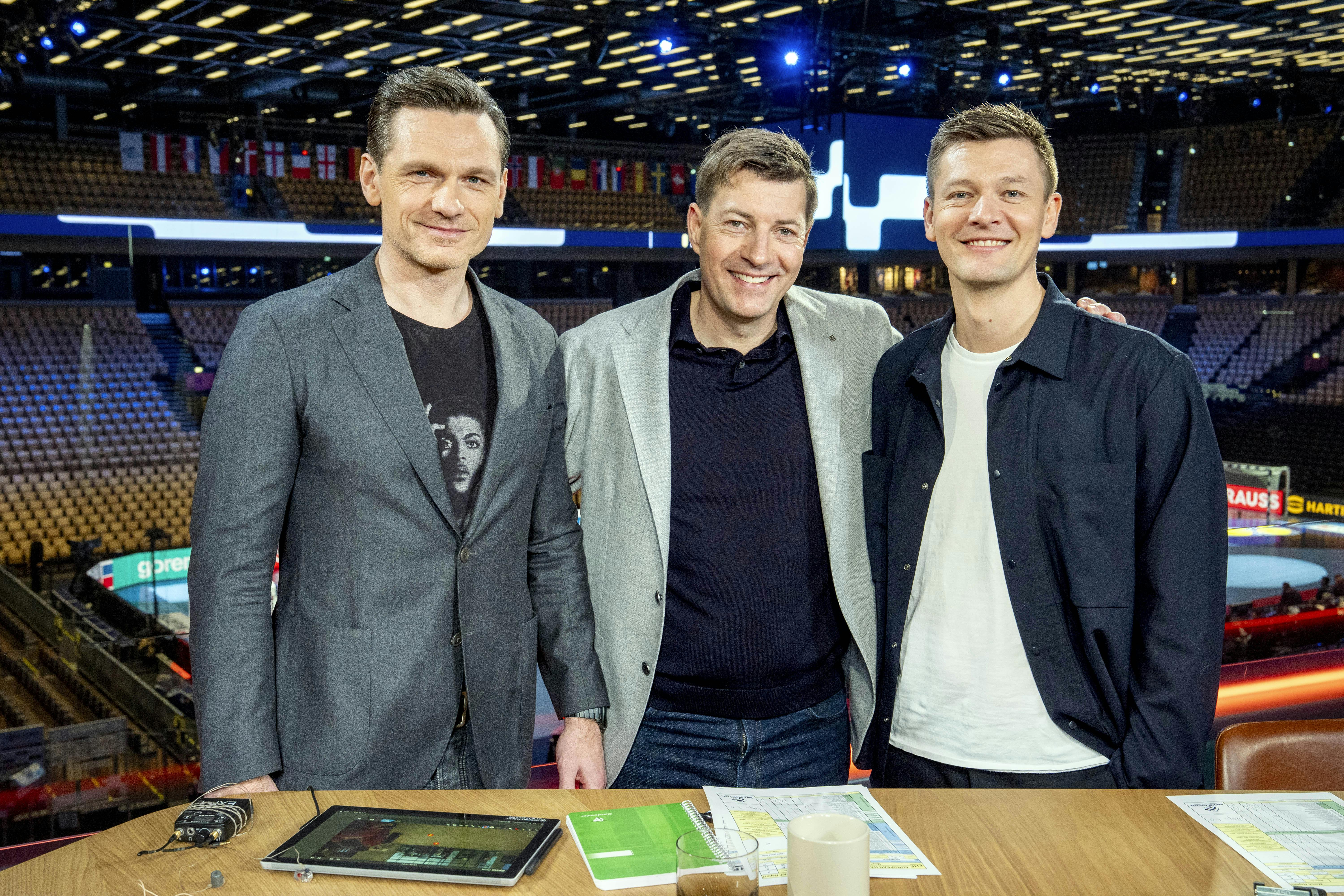 Lasse Svan er sammen med Claus Møller Jakobsen og Morten Ankerdal en fast del af TV 2´s håndboldstudie under EM-slutrunden.