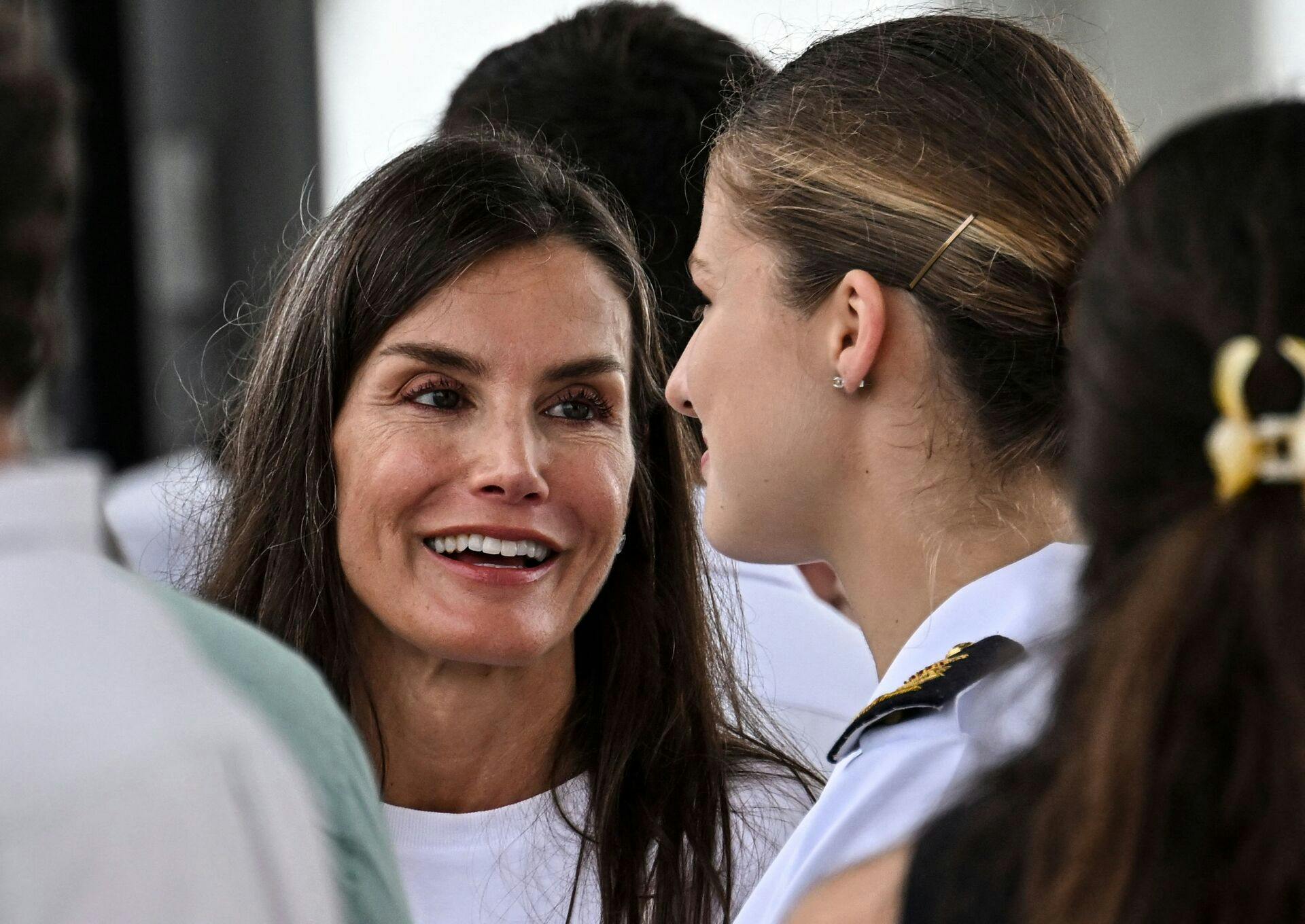 Det skal have været dronning Letizia, der gav sin svigerinde de triste nyheder.