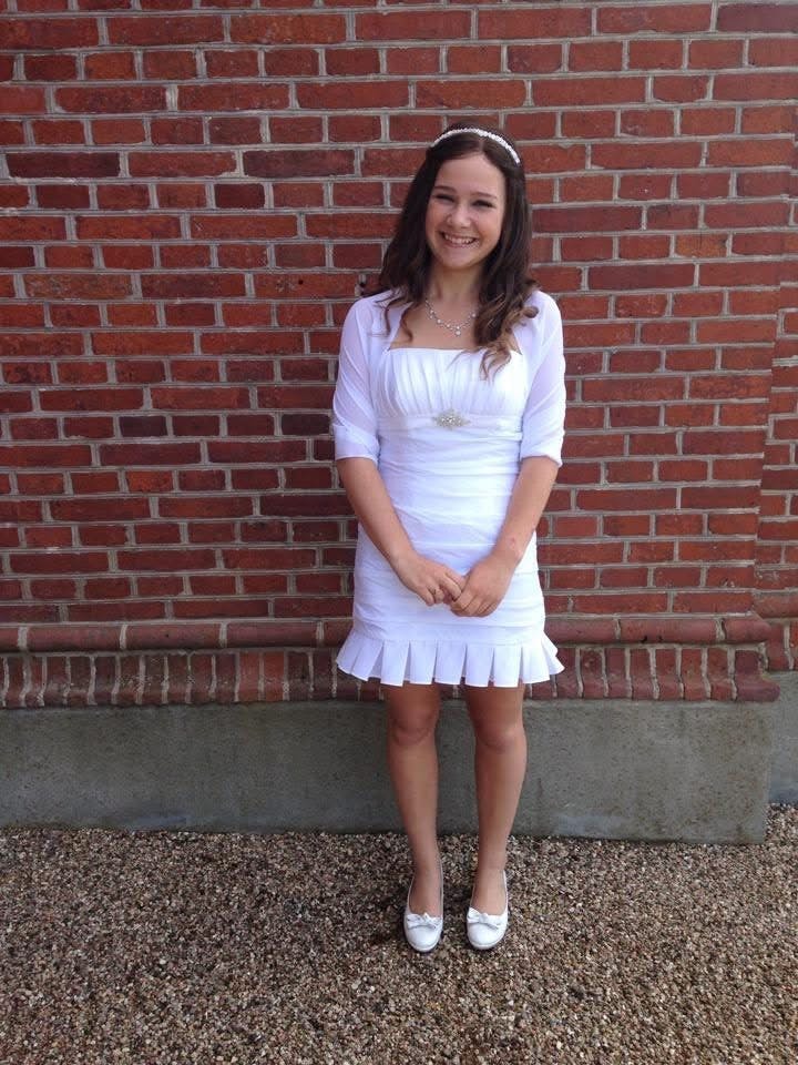 Amalie fik sin første paryk, da hun skulle konfimereres.