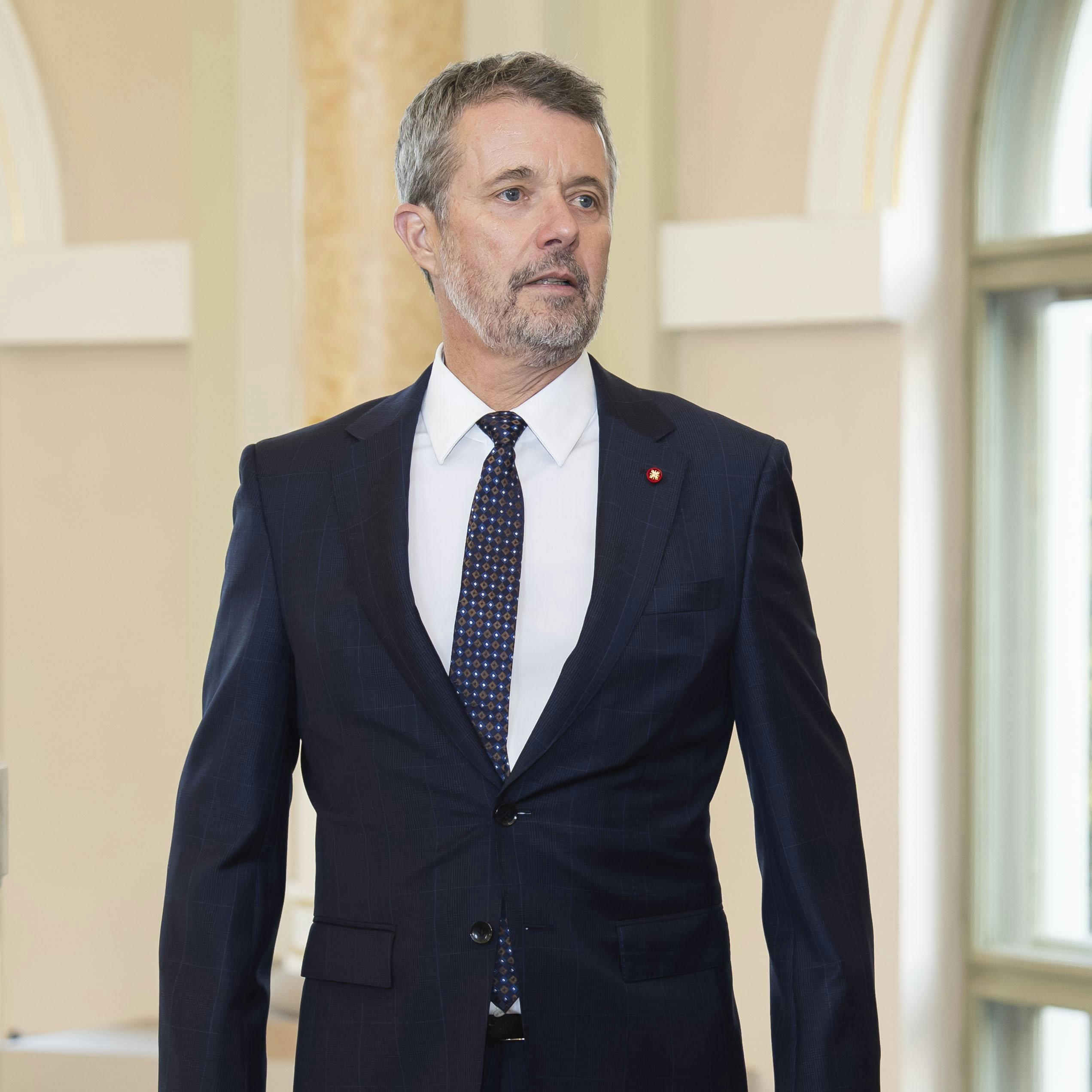 OPGAVE: Kongeparret på statsbesøg i Riga/Letland. Reception på det NationaleKunstmuseum, hvor der var underholdning af et dansk/lettisk kor. STED: Riga/LetlandDATO: 20251029JOURNALIST: Ulrik UlriksenFOTOGRAF: Hanne Juul Kong Frederik og Dronning Mary på statsbesøg i Riga/Letland. 28-29 oktober 2025