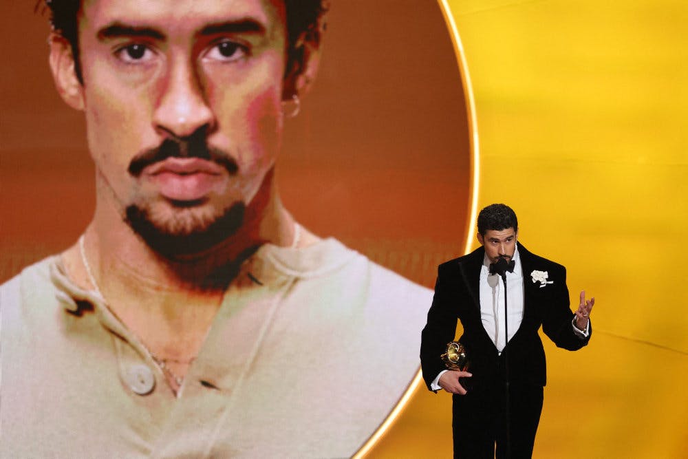 Den puertoricanske megastjerne Bad Bunny sendte natten til mandag et direkte budskab til den omstridte immigrationsmyndighed ICE.