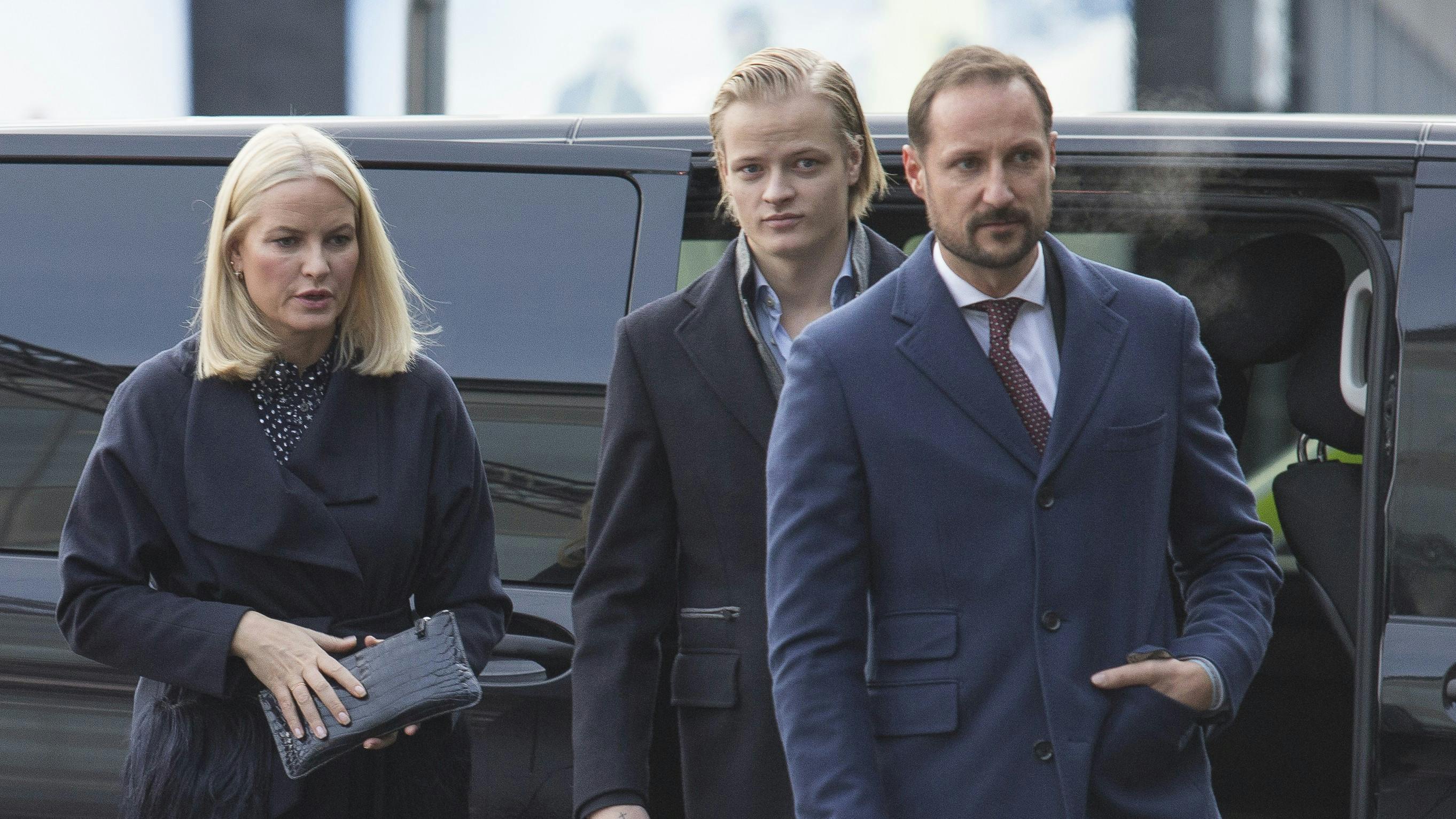 Alt imens Marius Borg Høiby har det svært i retten, er kronprins Haakon på opgave. Og her er humøret lidt højere. (Arkivfoto)