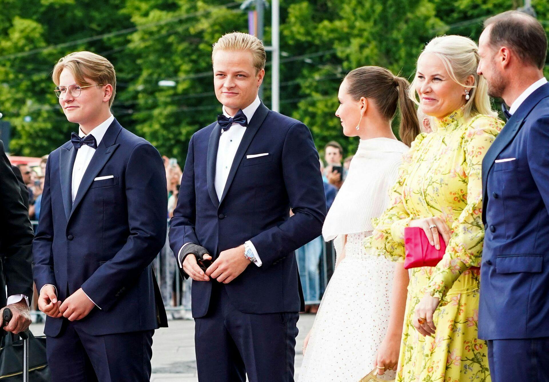 Marius Borg Høiby afviser, at kronprinsesse Mette Marit ødelagde beviser, inden han blev anholdt i august 2024. 