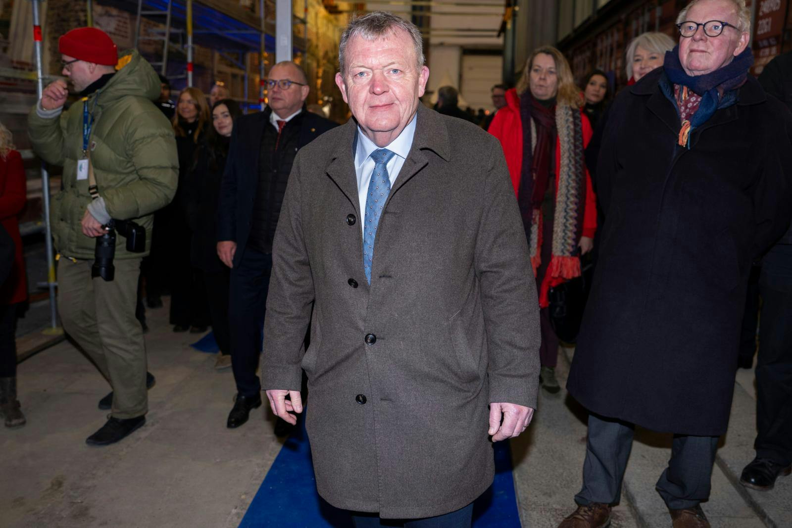 Efter en kort flirt med tanken om at stille op i det jyske "hovedland", vender Moderaternes formand, Lars Løkke Rasmussen, alligevel tilbage til sin vante Sjællands Storkreds ved det kommende valg. Rokaden sender samtidig kulturminister Jakob Engel-Schmidt mod København.