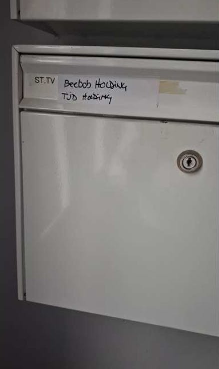 Thomas Delaney har sendt billedet til Erhvervsstyrelsen for at dokumentere, at firmaet faktisk hører til på den nye adresse.