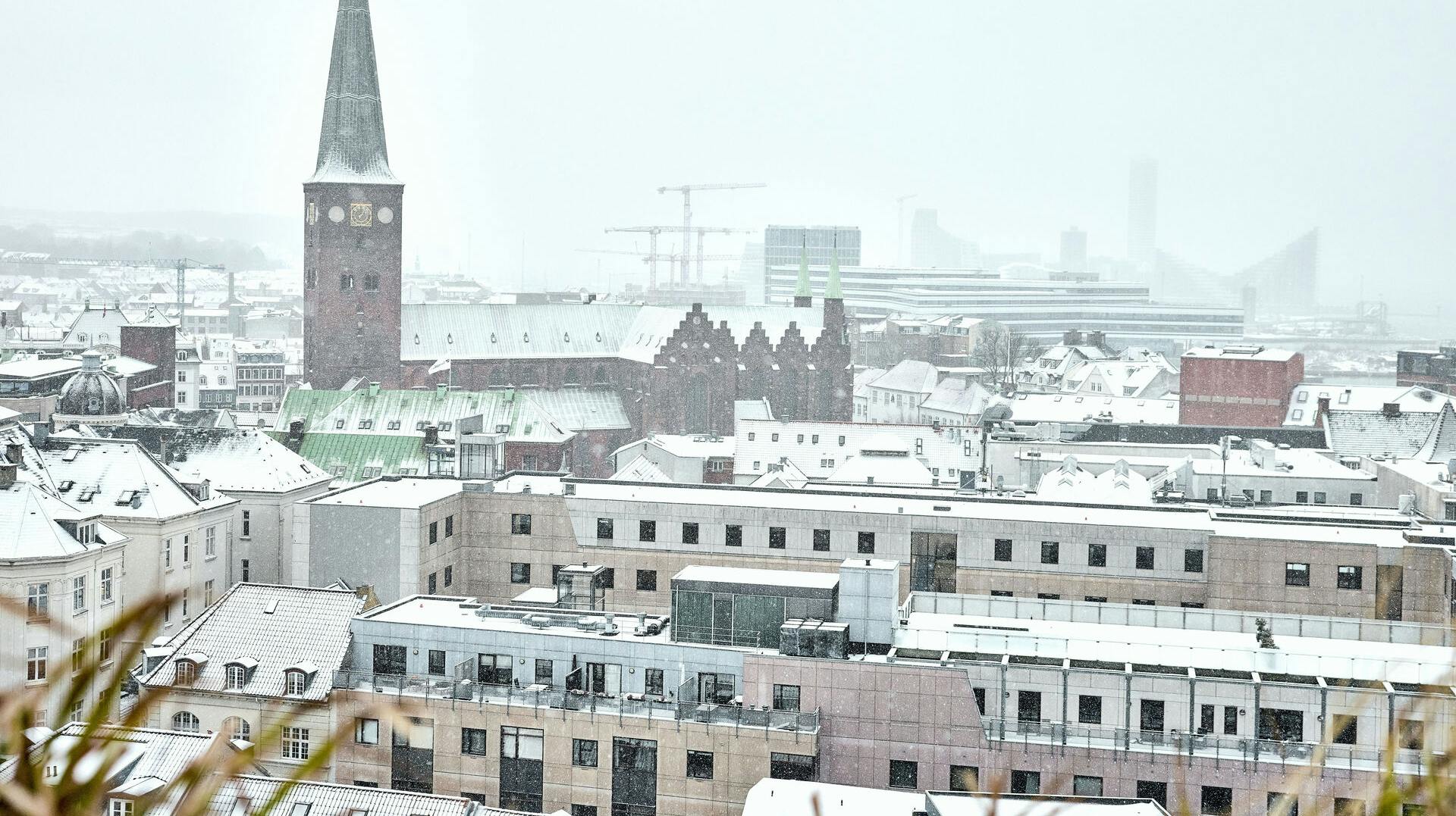 Der er faldet rigeligt med sne i Aarhus - ligesom der er det i store dele af landet. 