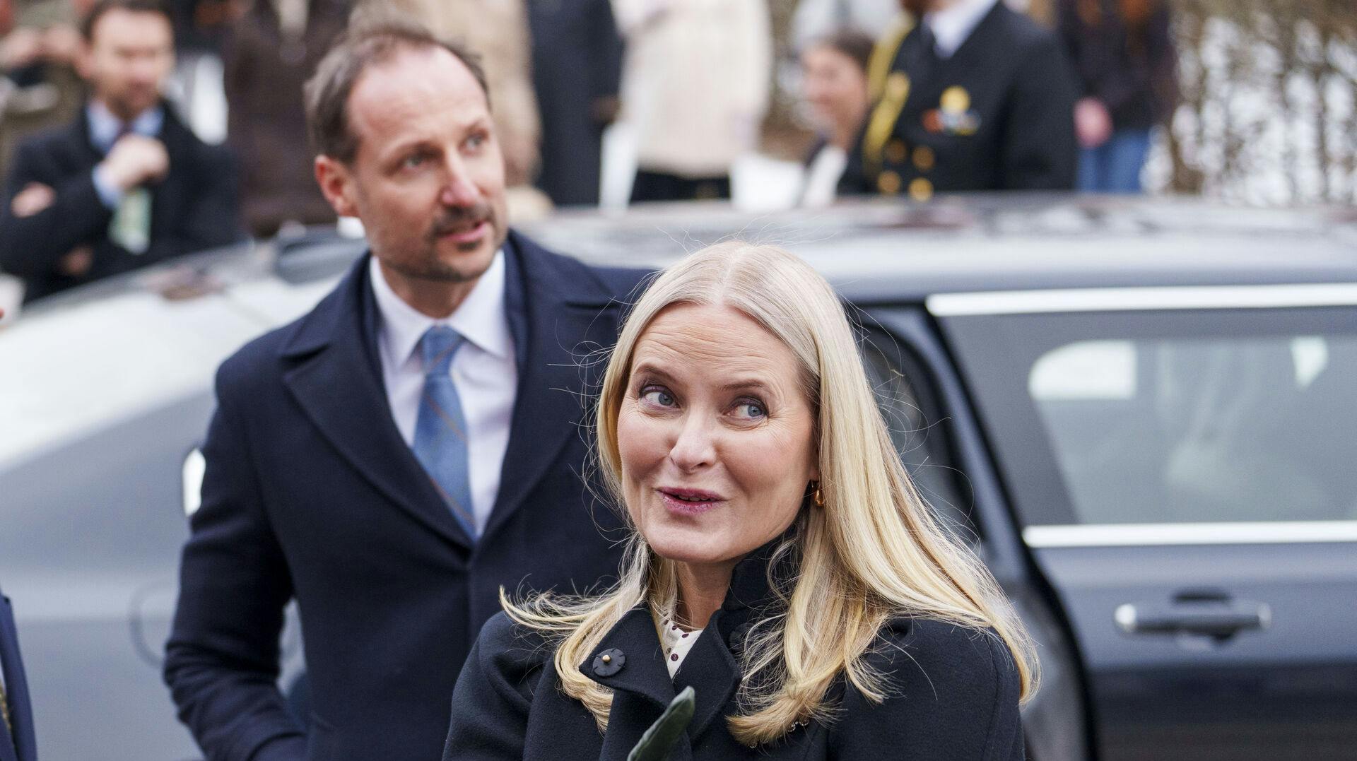 Kronprinsesse Mette-Marit skal angiveligt have mødt Jeffrey Epsteins mangeårige partner Ghislaine Maxwell tilbage i 2012 i New York.