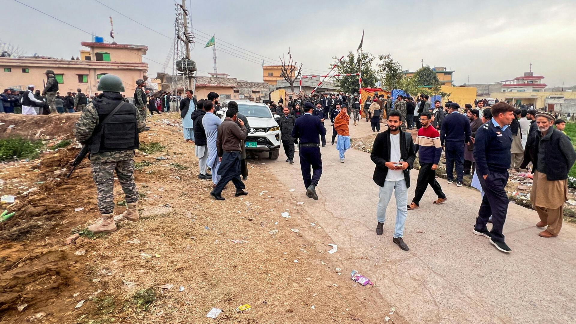 130 personer er såret.