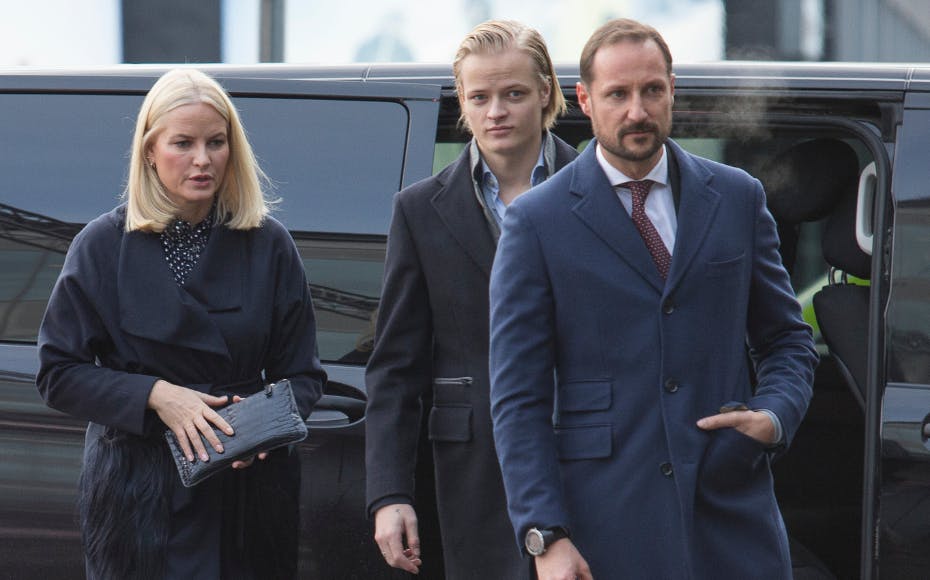 Marius Borg Høiby sidder i disse dage på anklagebænken, og selv om han ikke er kongelig kan det for konsekvenser for kongehusets agtelse i den norske befolknings øjne. 