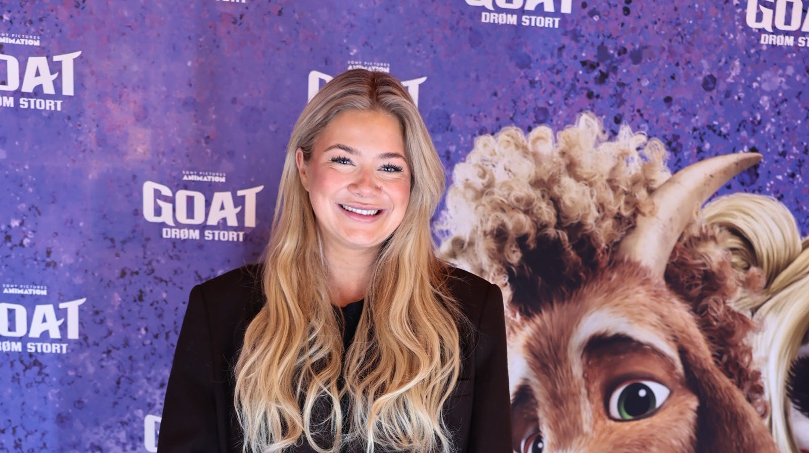 Sissal kom desværre alene til dagens premiere. Men alene er hun ikke!