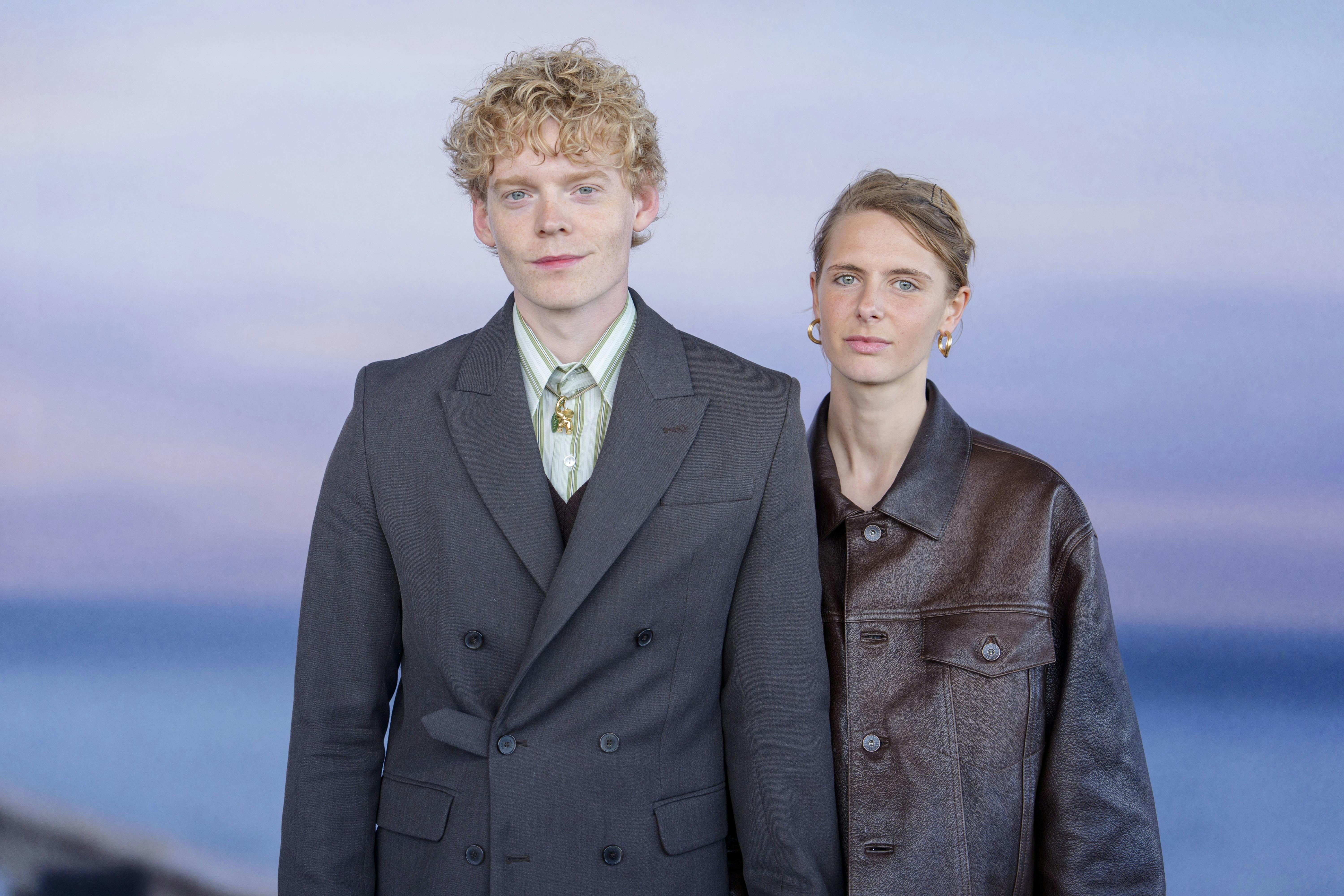 Lucas Tønnesen og Laura kan snart kalde sig både forældre og husejere. 