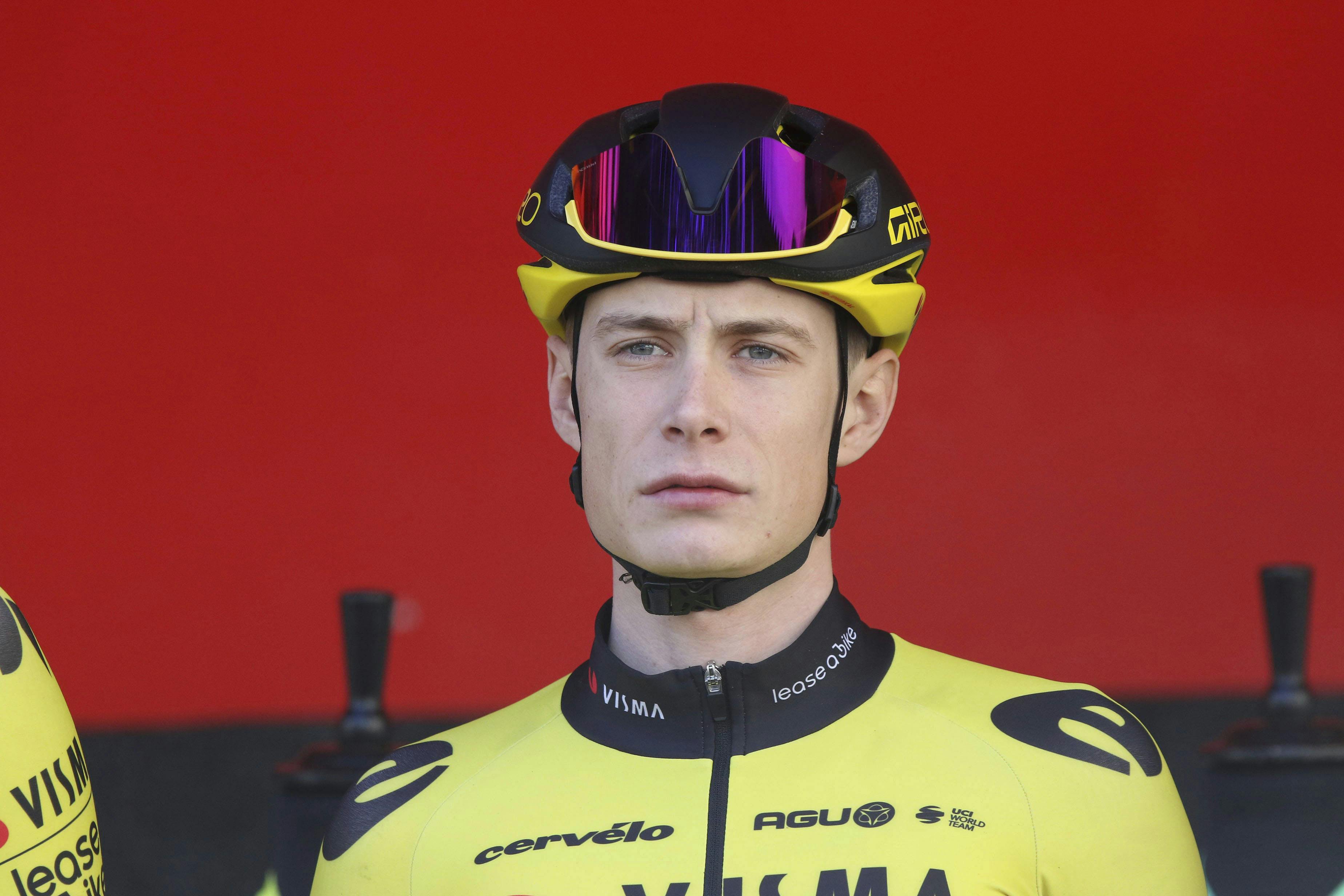 Jonas Vingegaards træner stopper efter otte år.