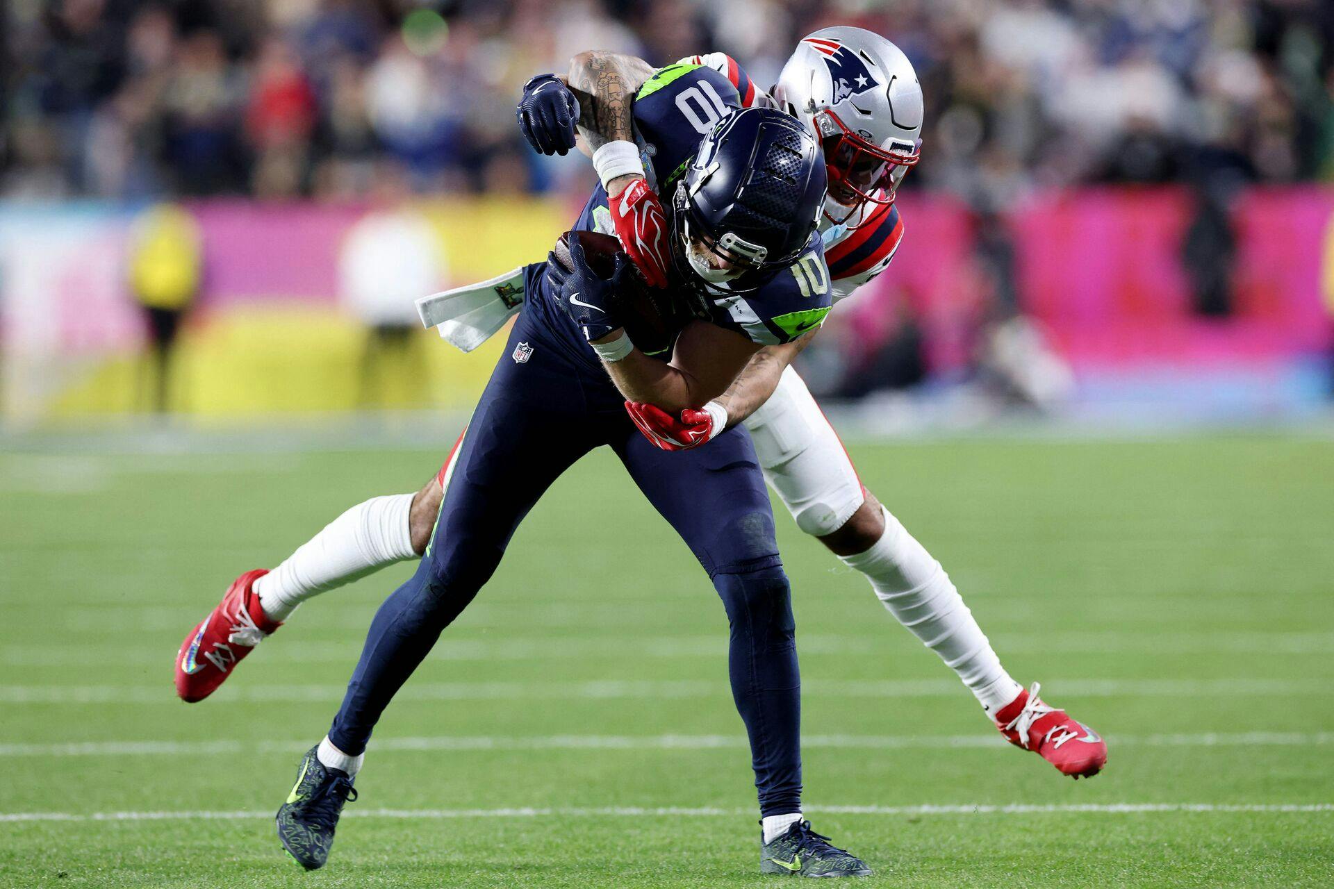 Med en knusende 29-13 sejr over New England Patriots kan Seattle Seahawks nu løfte Vince Lombardi-trofæet for anden gang i historien.