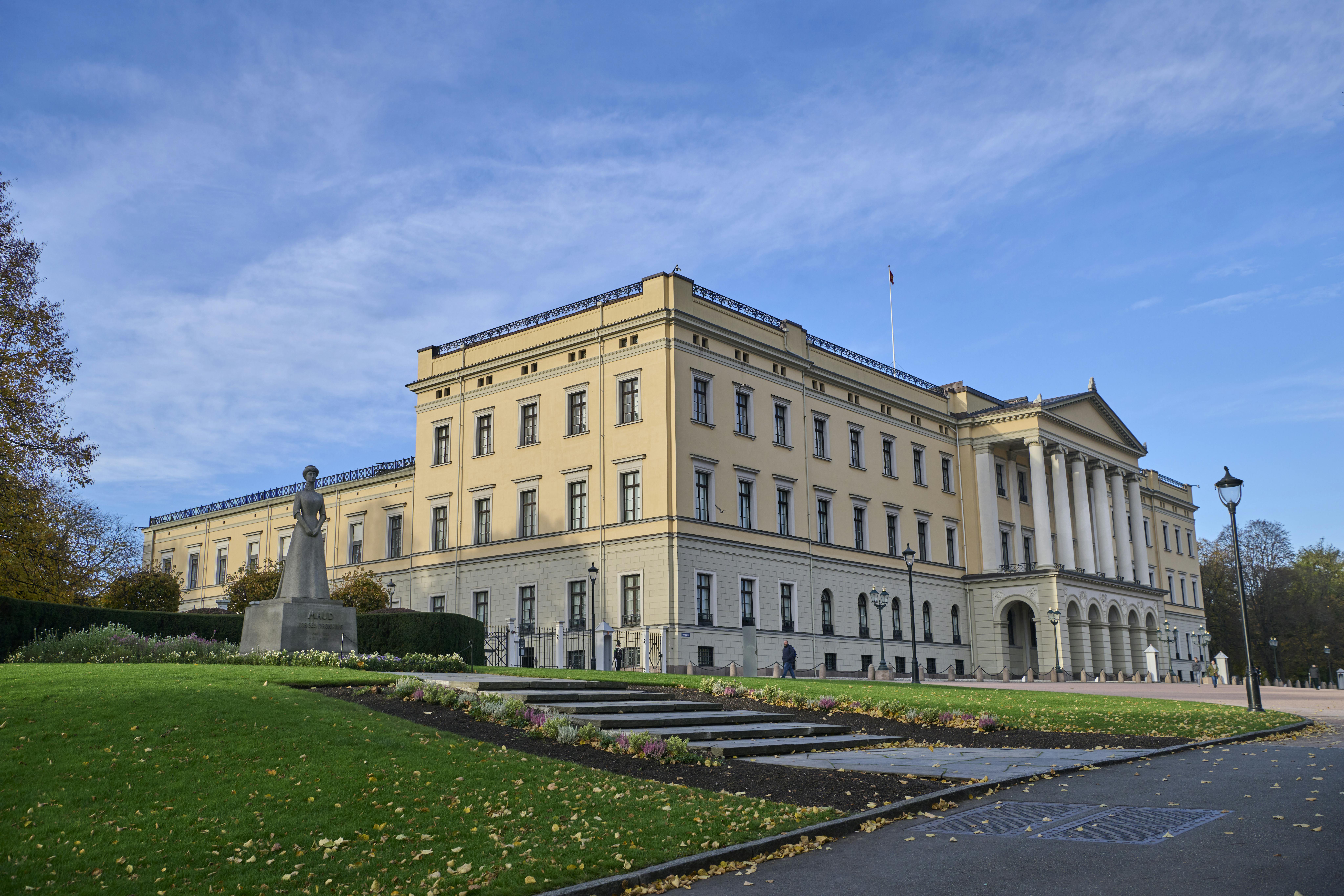 Det Kongelige Slott er den officielle residens for det norske kongepar kong Harald og dronning Sonja.