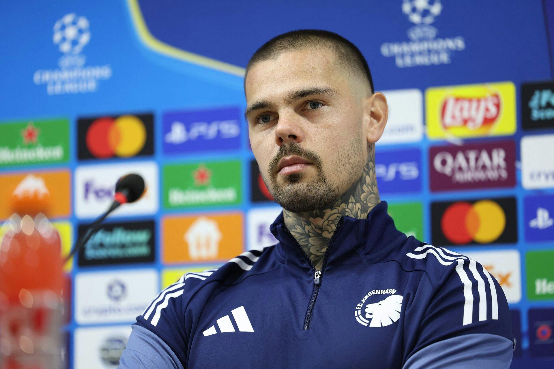 Dominik Kotarski er ikke lige populær hos alle fans.