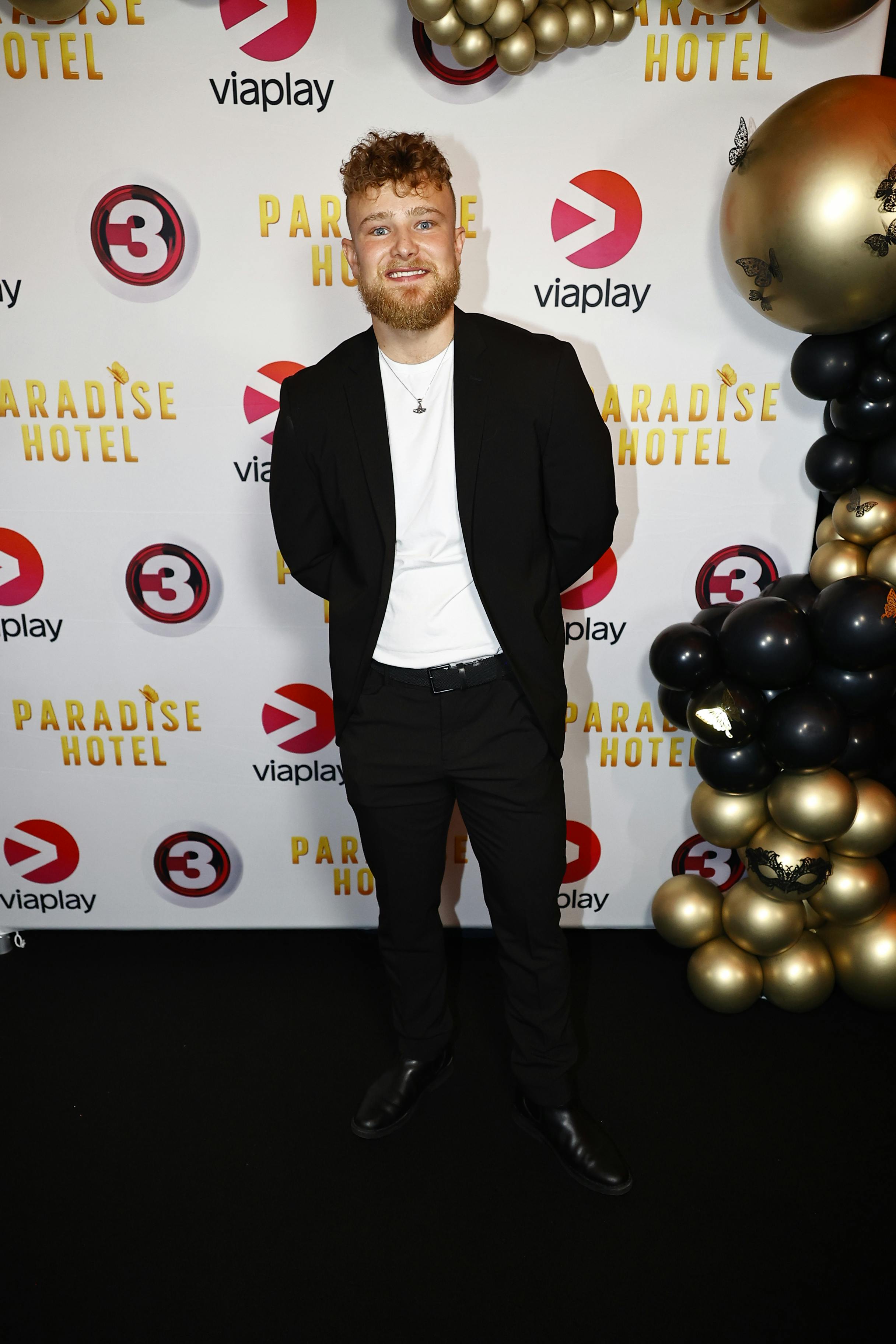 Oskar til snigpremieren på sæson 22 af "Paradise Hotel".