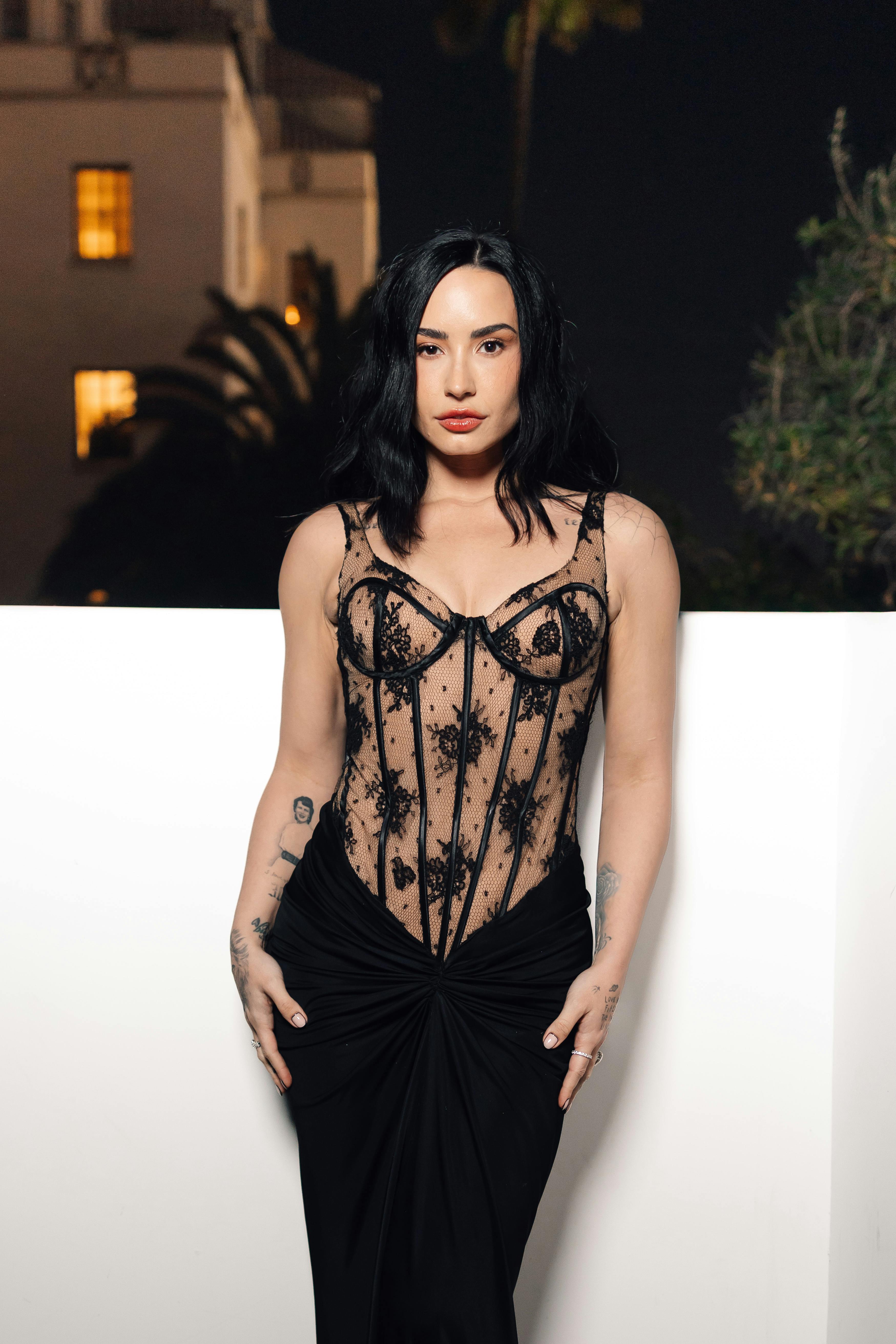 Demi Lovato skal passe på sig selv, og derfor skal hun ikke holde lige så mange koncerter som planlagt på sin kommende turné.