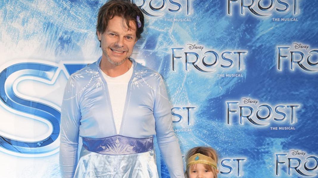 Thomas Bense havde taget sit pæneste outfit på.