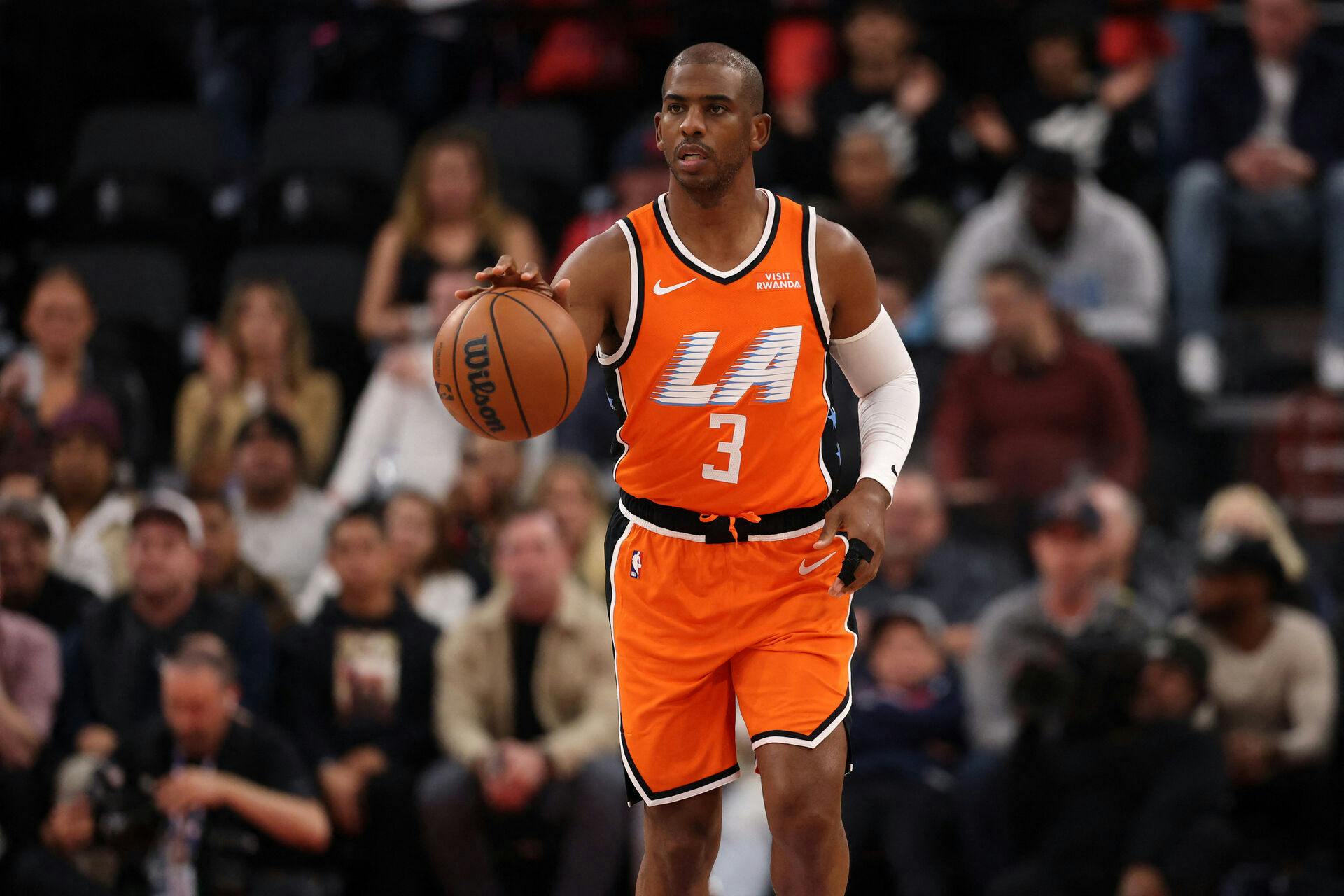 En af de helt store NBA-stjerner stopper karrieren. Chris Paul har nemlig valgt at sige farvel til professionel basketball efter 21 år i NBA.