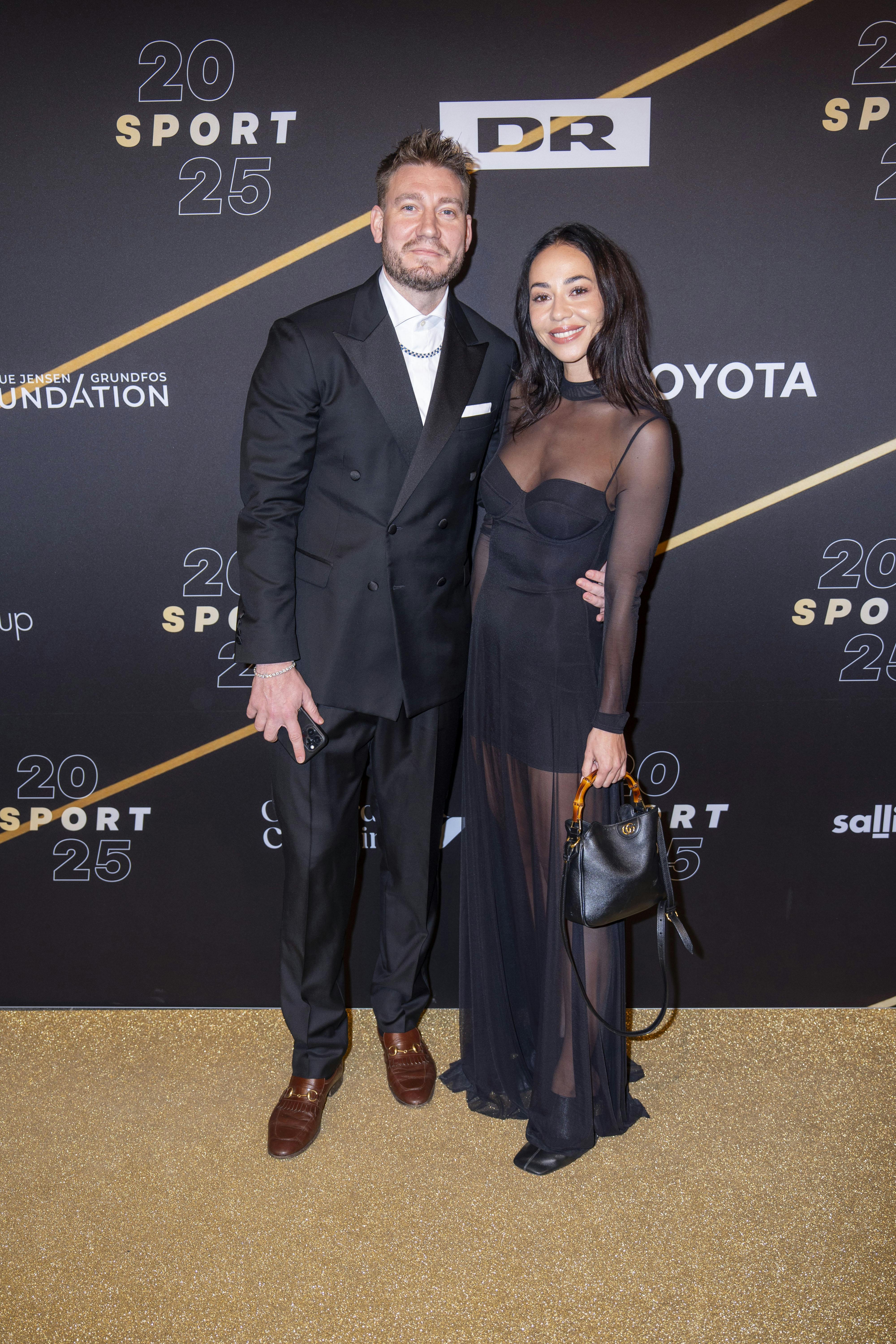 Nicklas Bendtner, 38, og kæresten Sus Wilkins, som fyldte 37 i sidste uge, købte for to år siden en stor lejlighed på hippe Vesterbro i København.