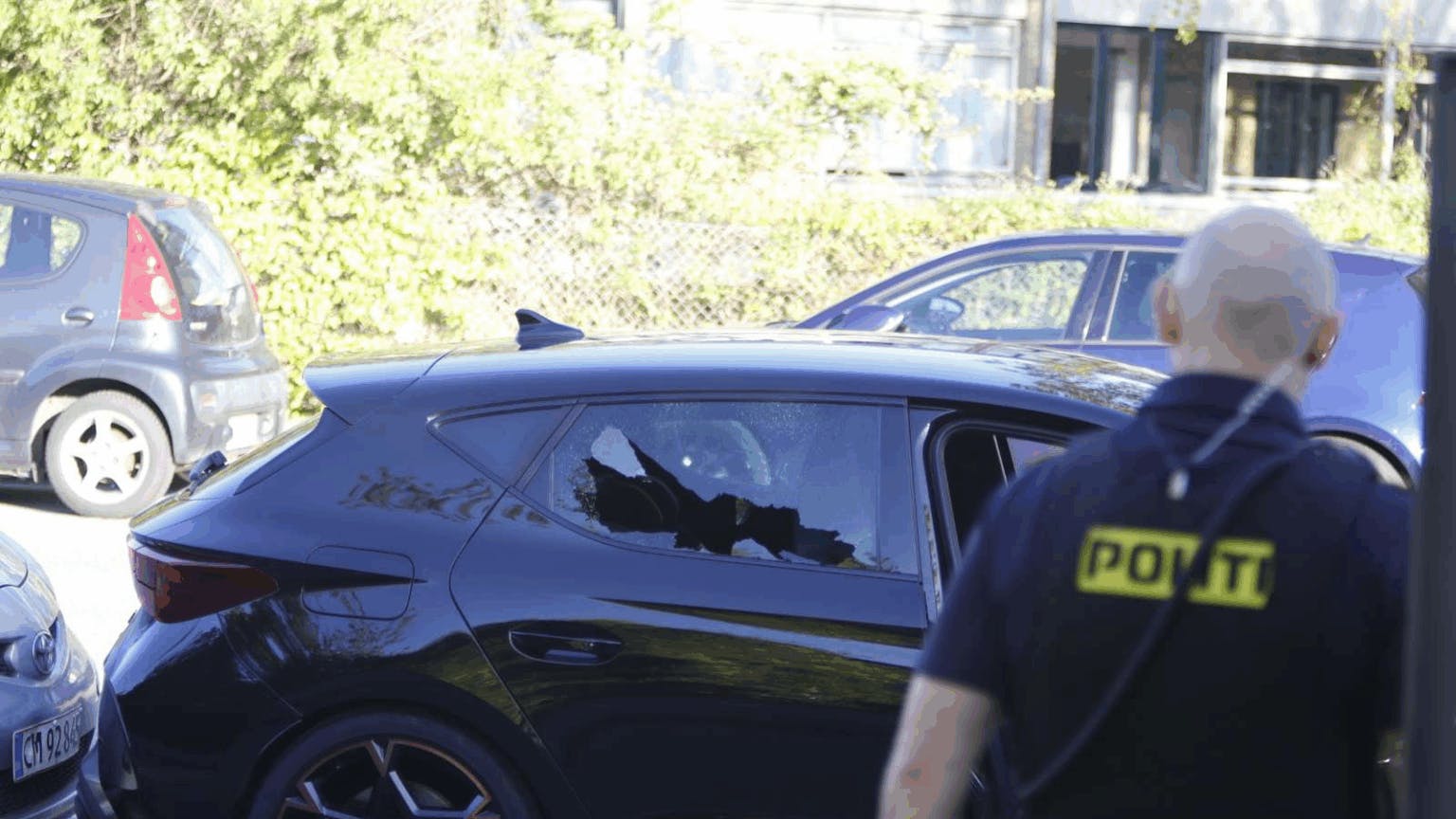 Sådan så bilen ud efter skuddene.