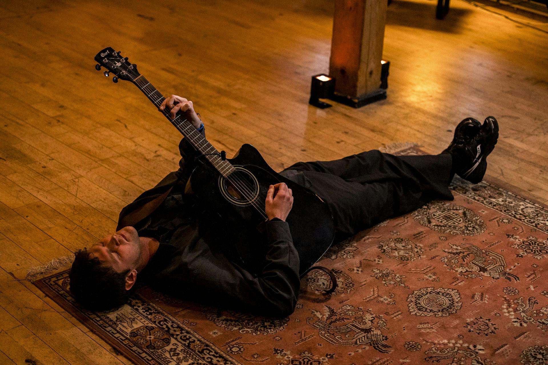 Til SE og HØR fortæller Jakob, at hans onkel var vild med den sang, han valgte at synge for Benjamin Hav under bootcampen