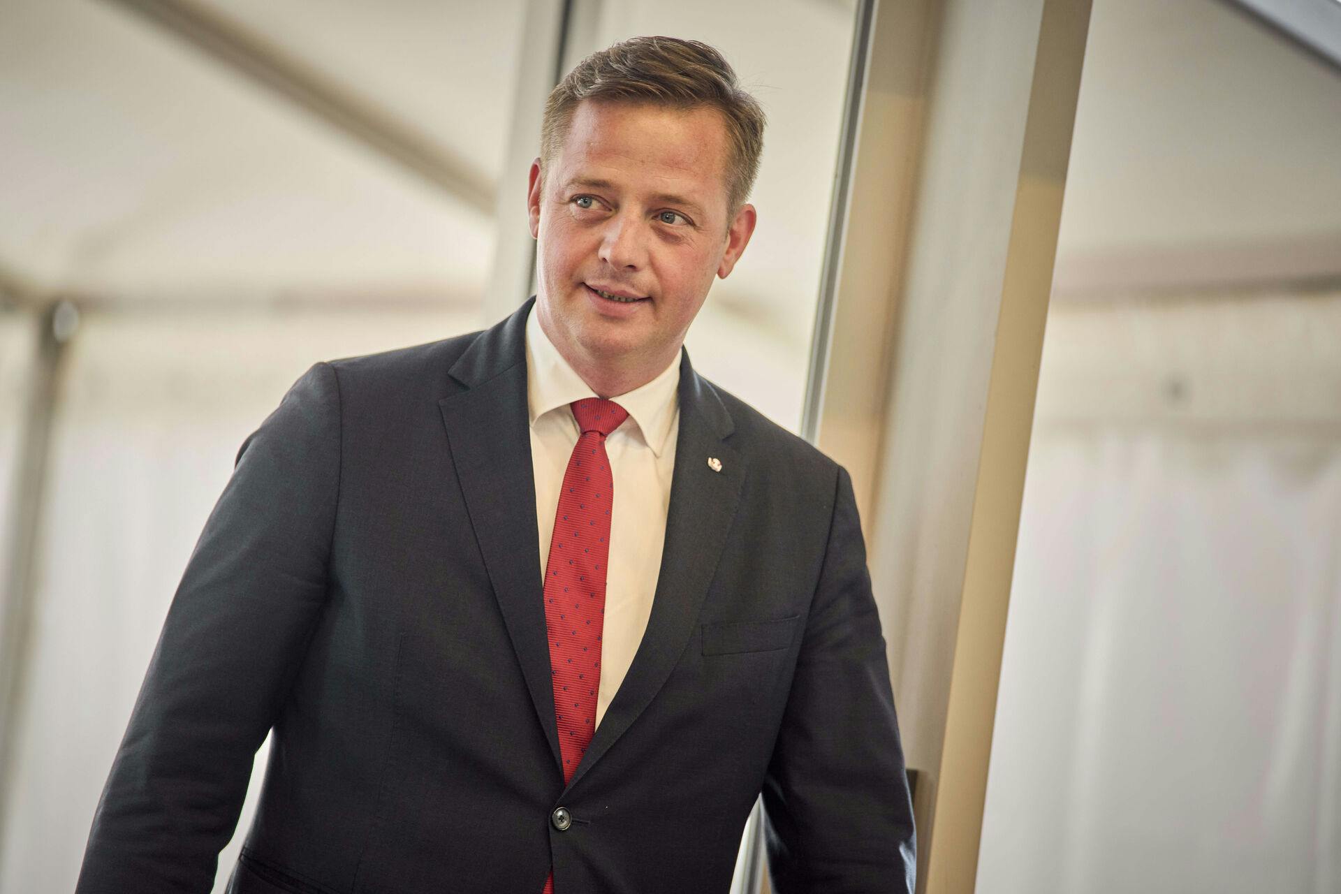 Mange sager lander på bordet hos transportminister Thomas Danielsen (V). Sexistisk snerydning er dog ikke en af dem, han går videre med.