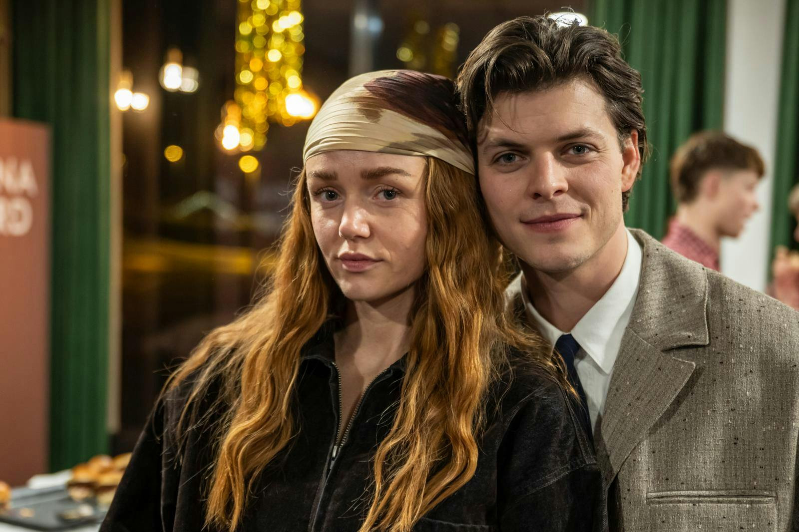 Snart skal parret forevige deres kærlighed.