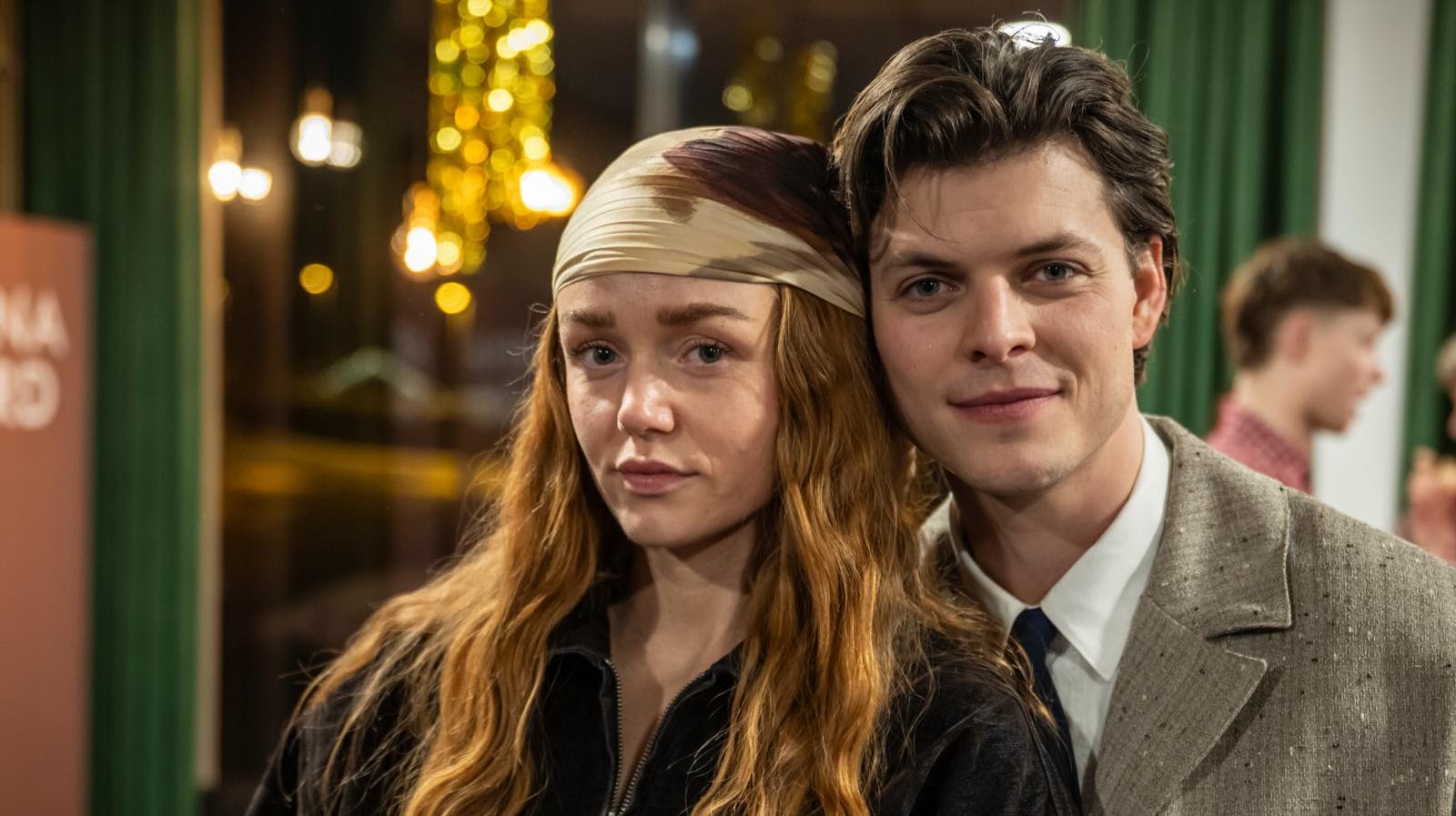 Snart skal parret forevige deres kærlighed.