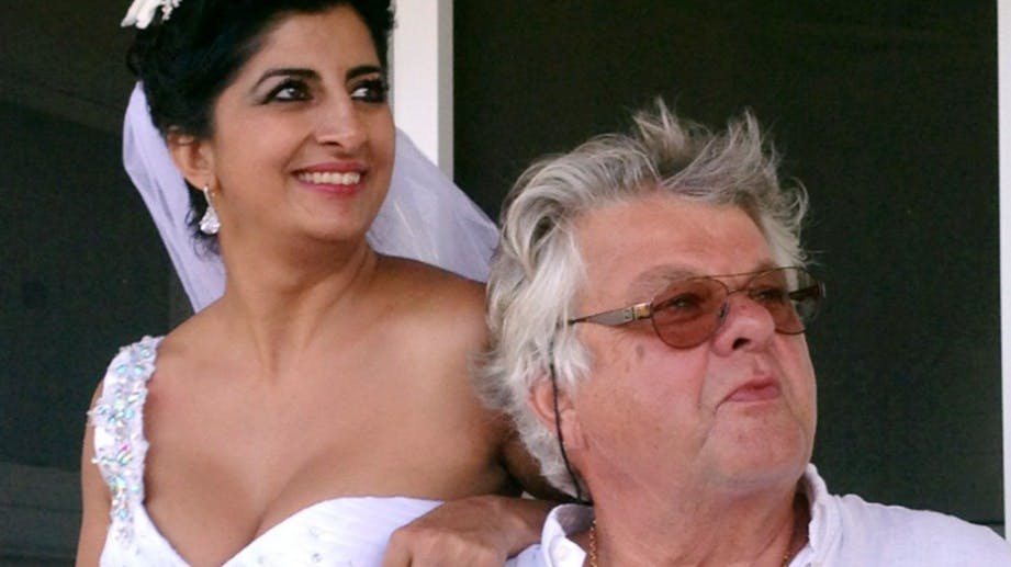 Susan Astani og Christian Kjær valgte at blive gift på øen, som senere blev Epsteins.