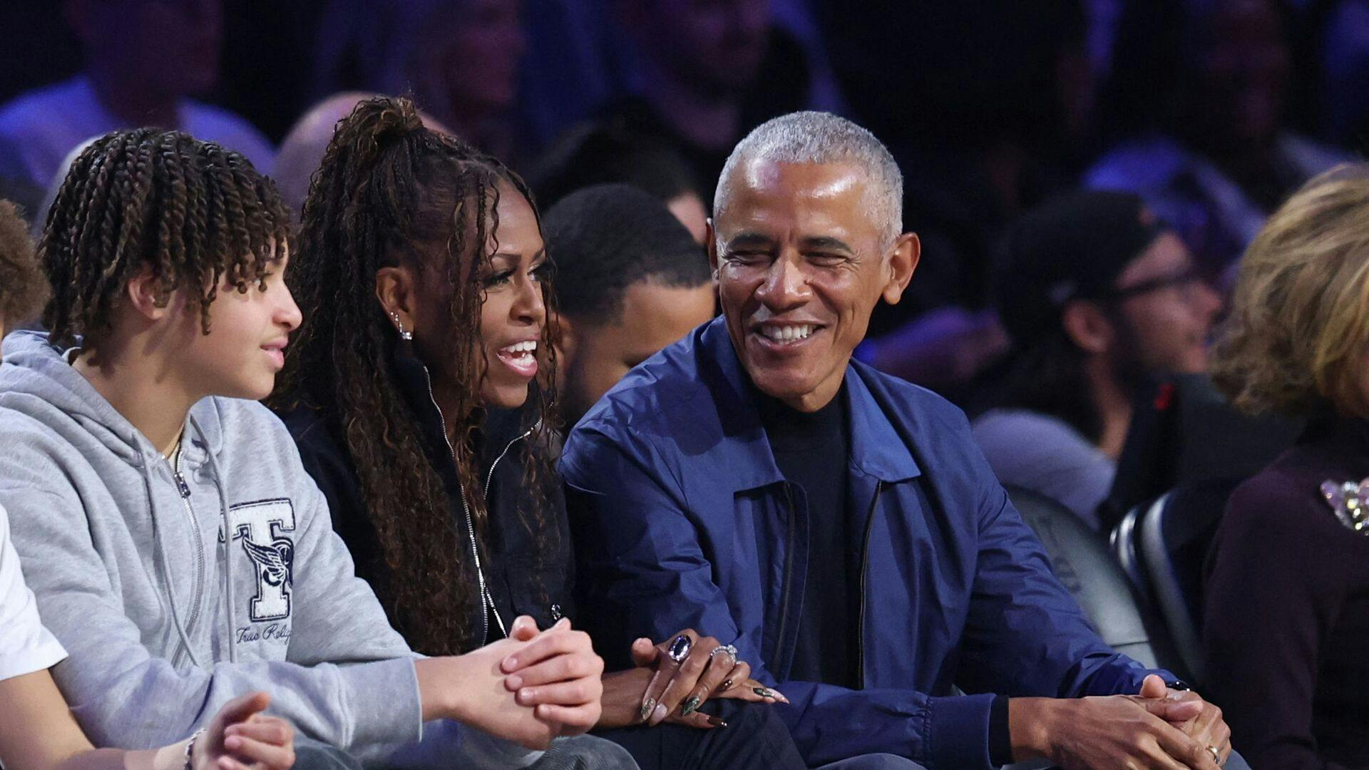 Tidligere præsident Barack Obama afviser at have set beviser på kontakt med rumvæsner, men erkender: - De er virkelige.