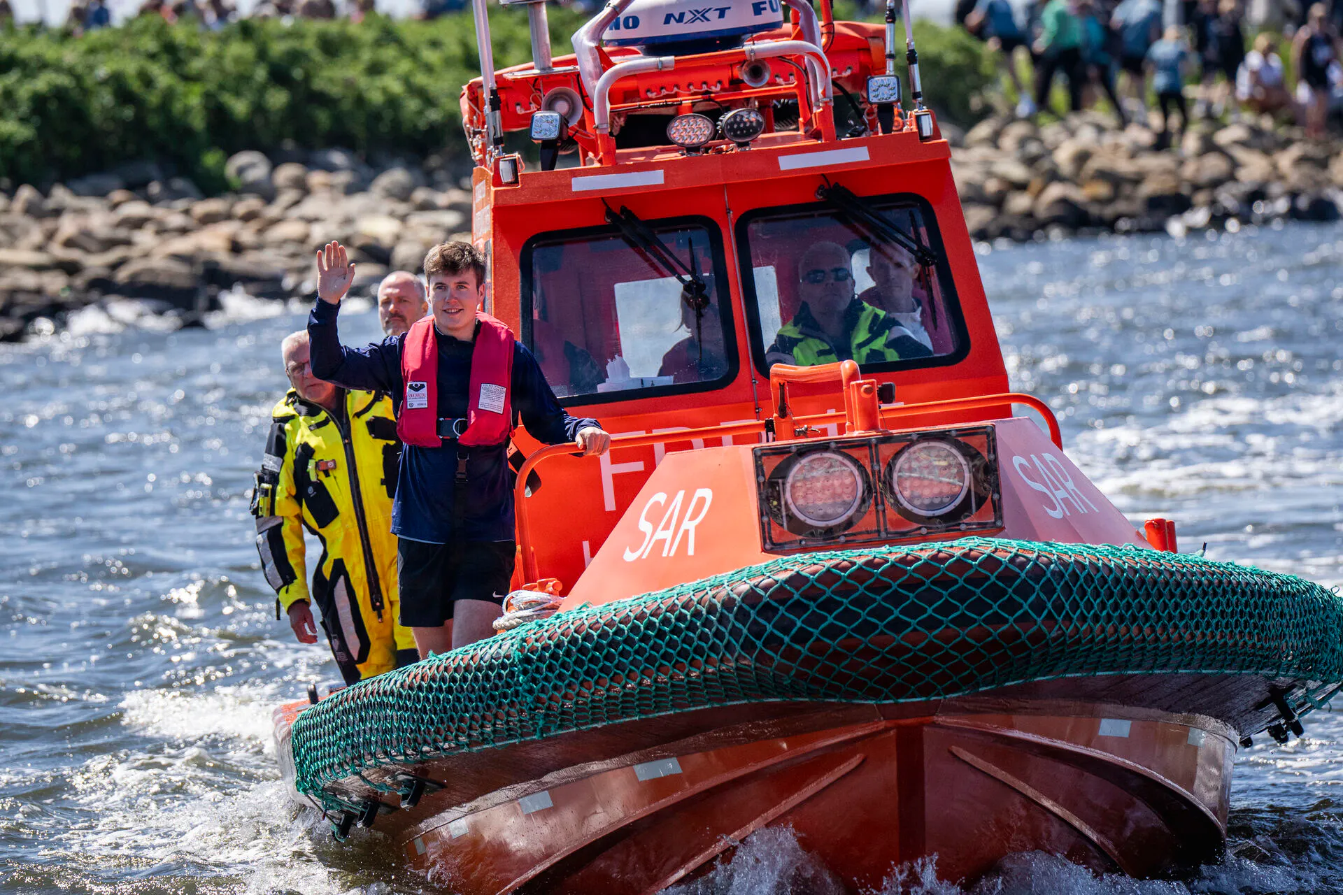 Han ankom fra vandsiden i Ringkøbing og tog straks tilbage til sin øvelse, da løbet var godt gennemført.