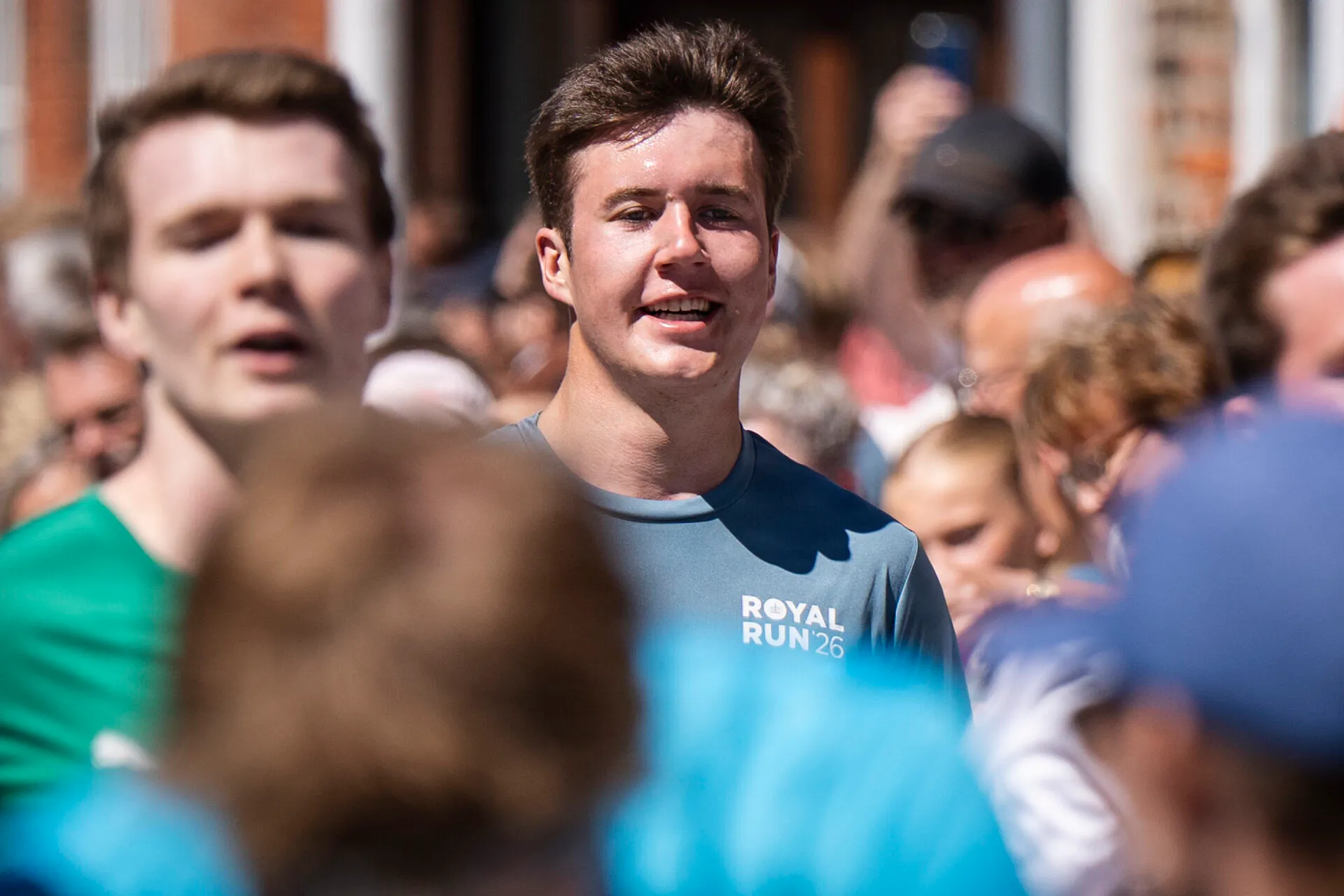 Det er ikke motion, som kronprins Christian mangler i disse dage. Udover Royal Run er han nemlig også i gang med en stor og krævende militærøvelse.