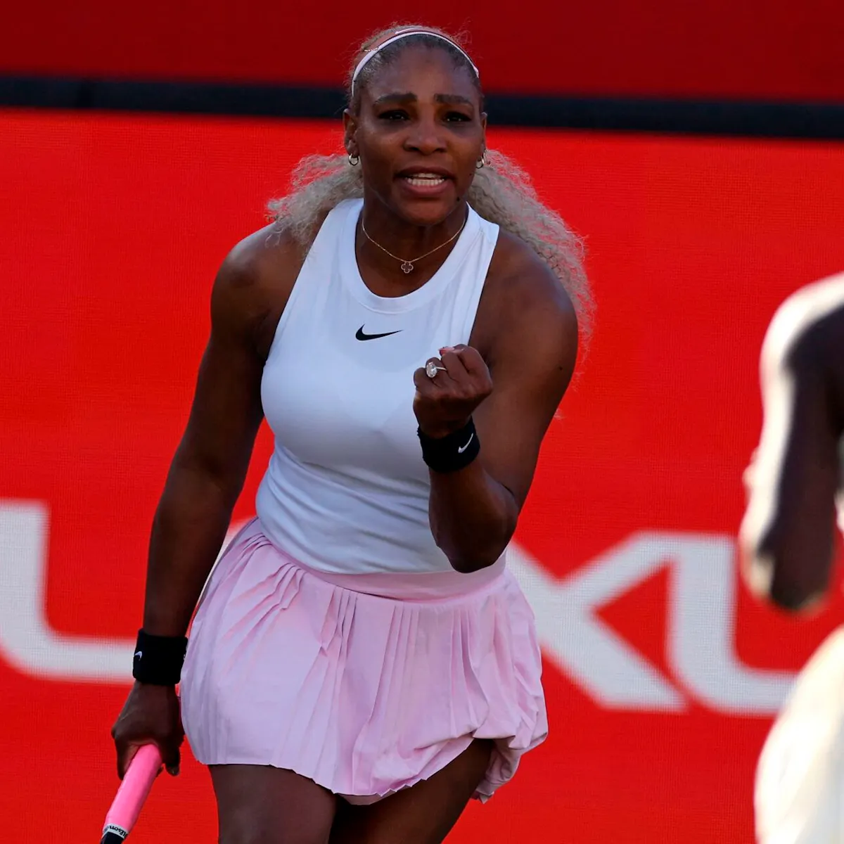 Serena Williams Vinder Comeback Sejr i WTA Turnering
